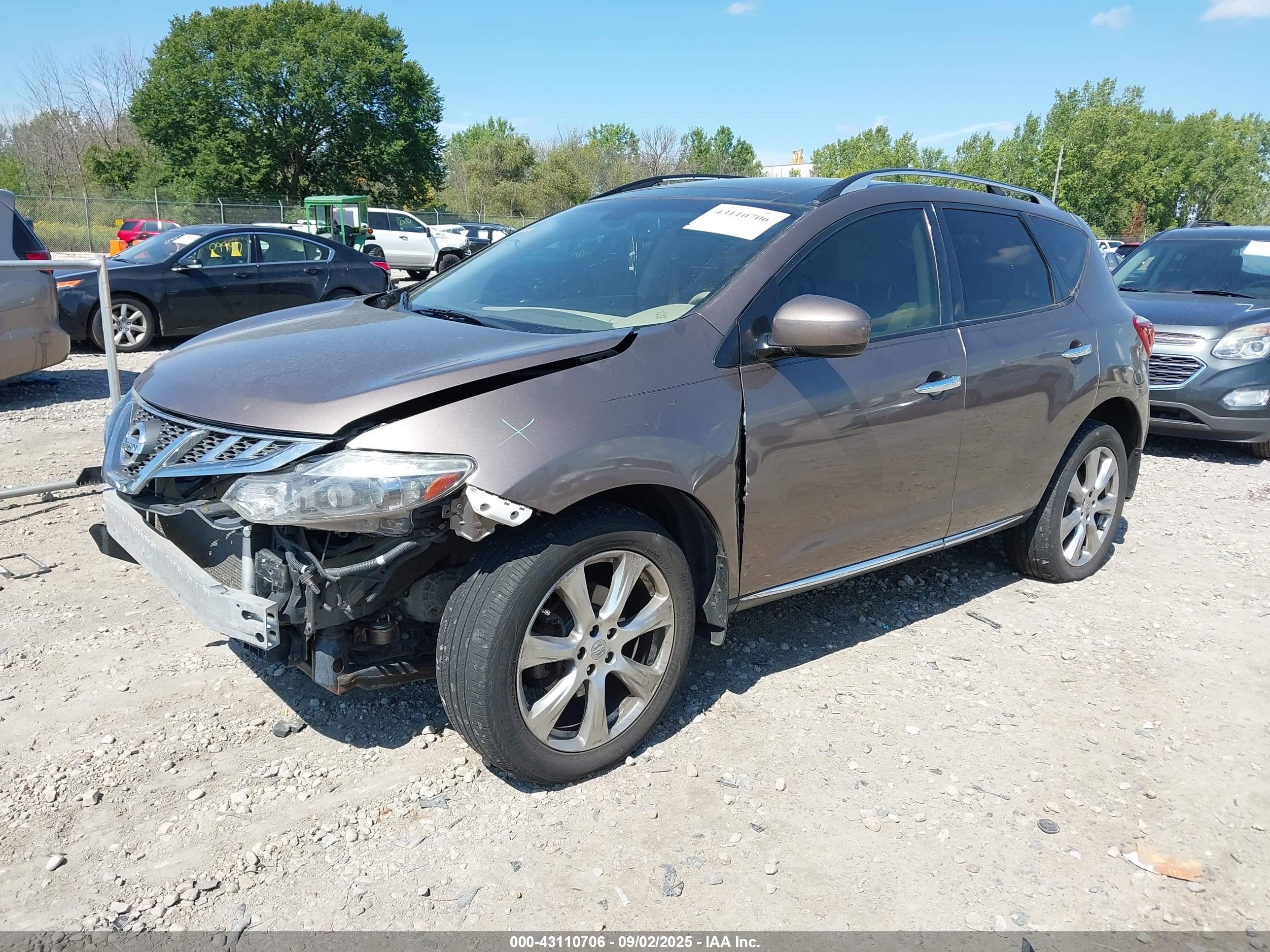 NISSAN MURANO image 2