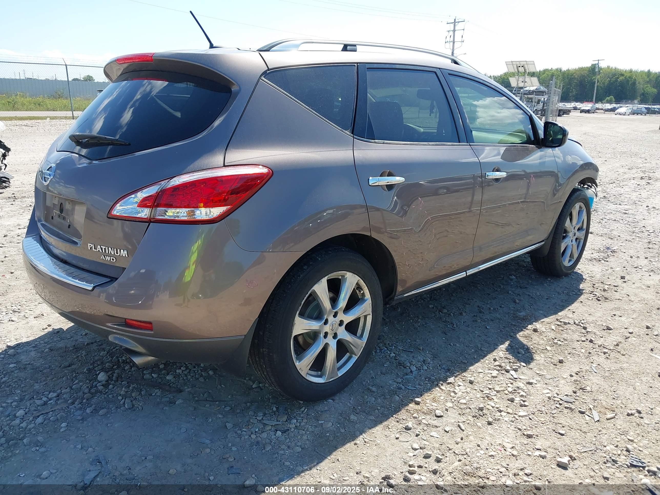 NISSAN MURANO image 4
