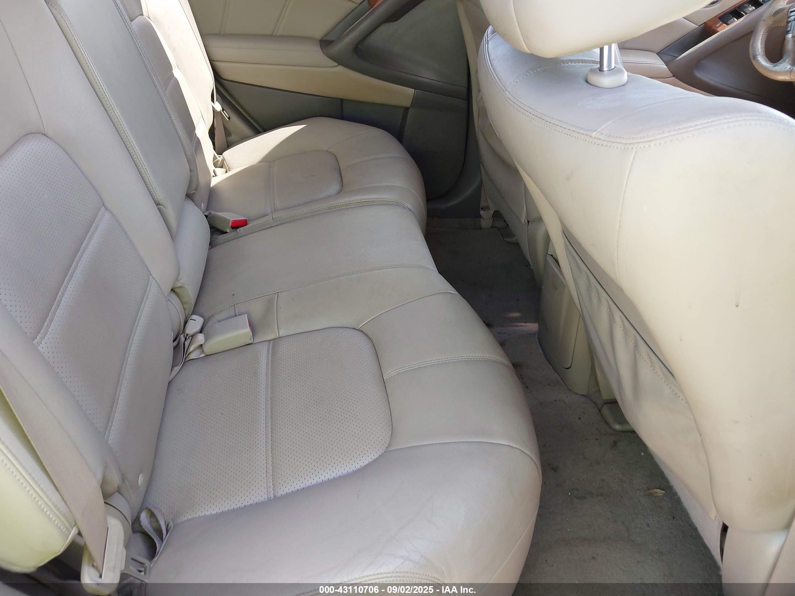 NISSAN MURANO image 8
