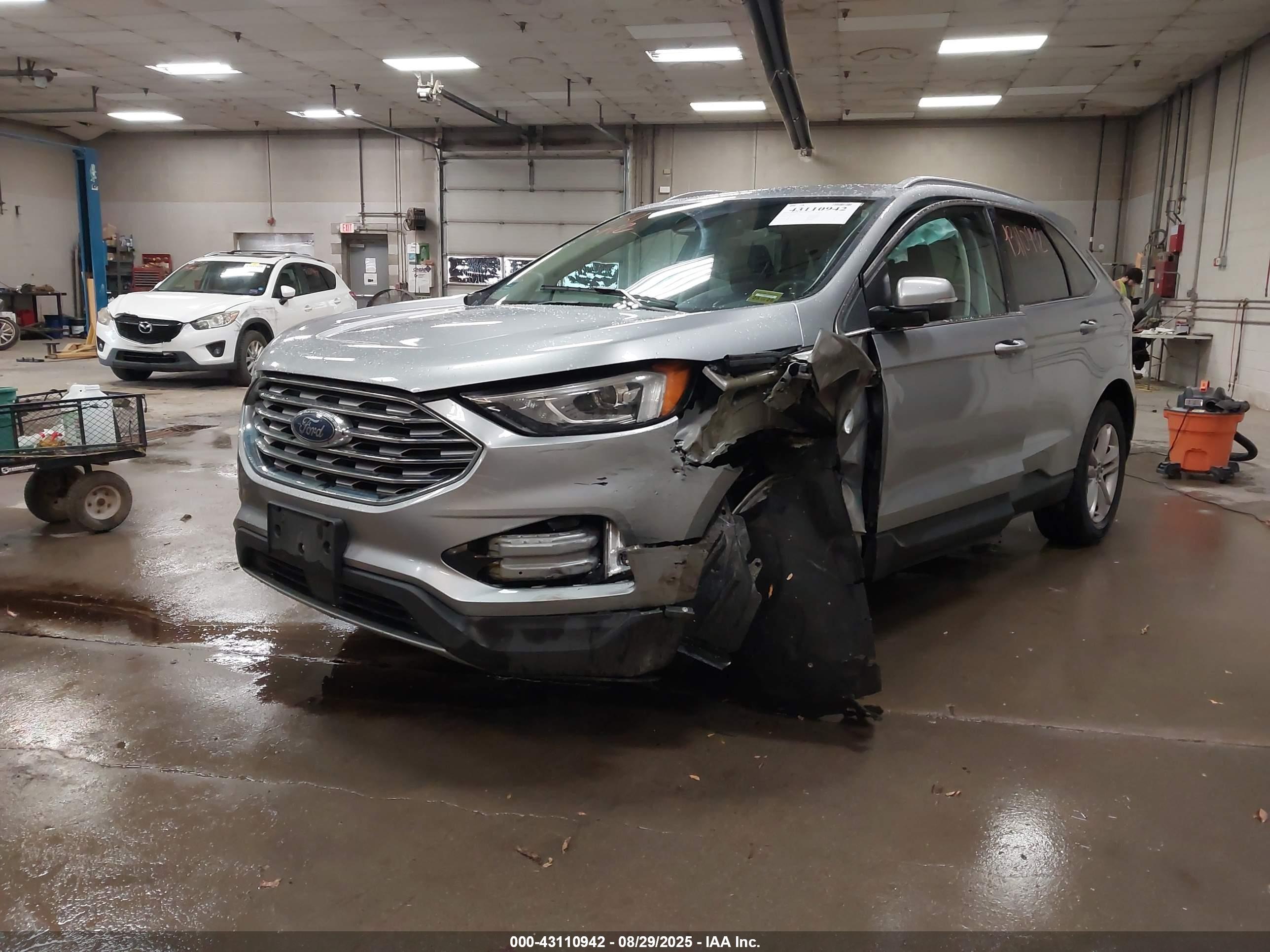 FORD EDGE image 2