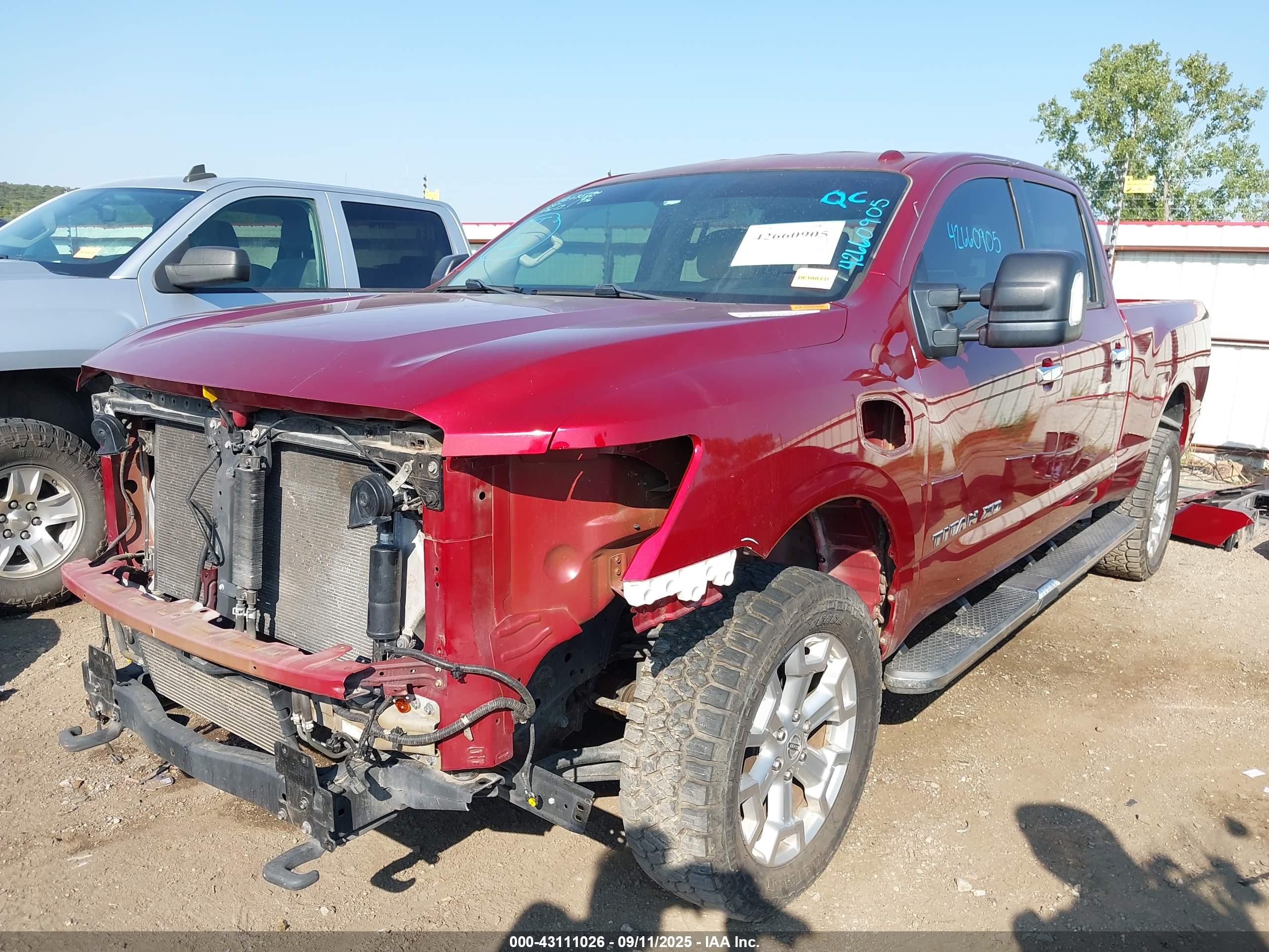 NISSAN TITAN image 2