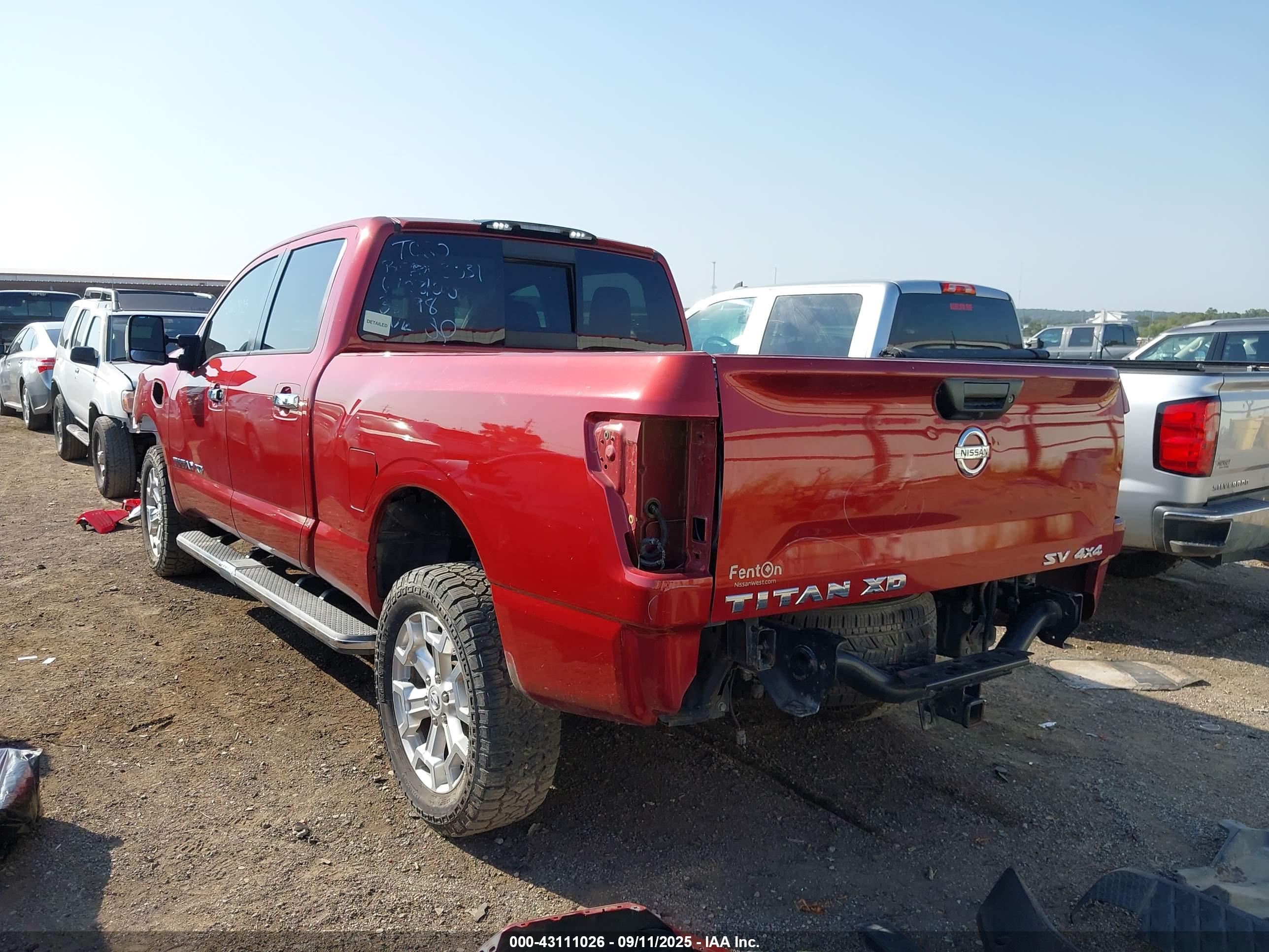 NISSAN TITAN image 3