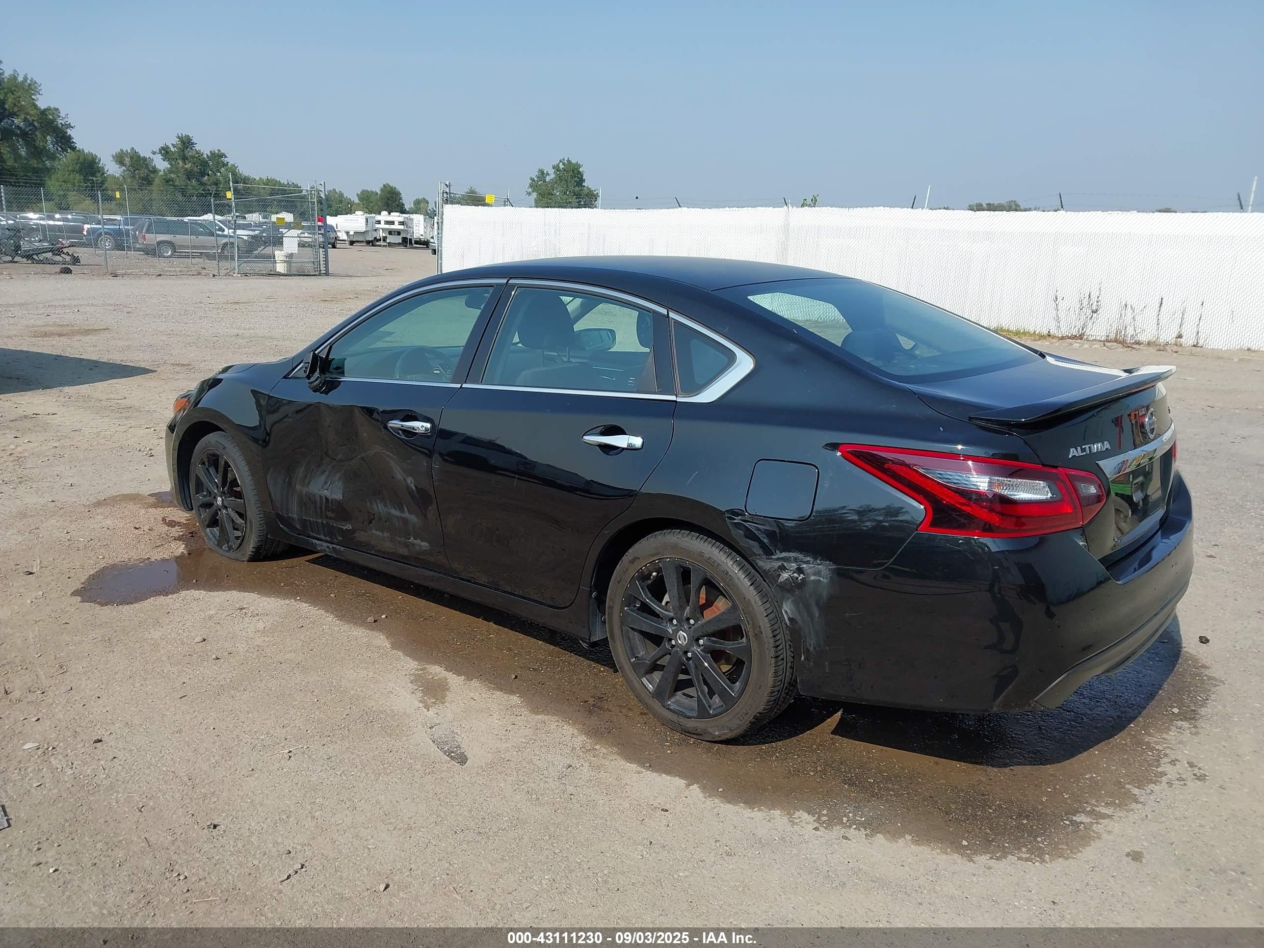 NISSAN ALTIMA image 3