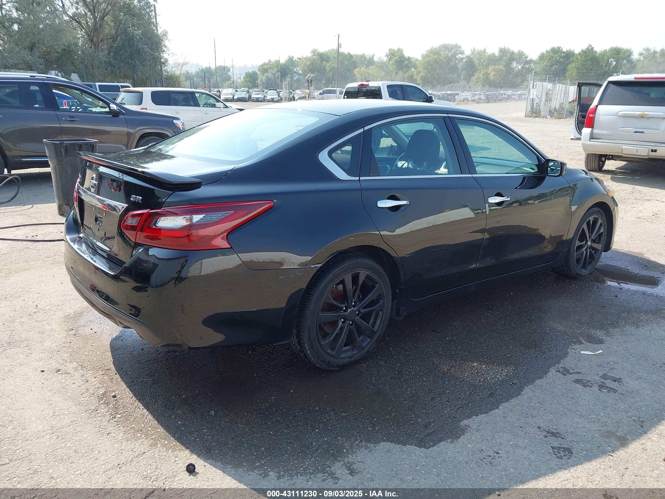 NISSAN ALTIMA image 4