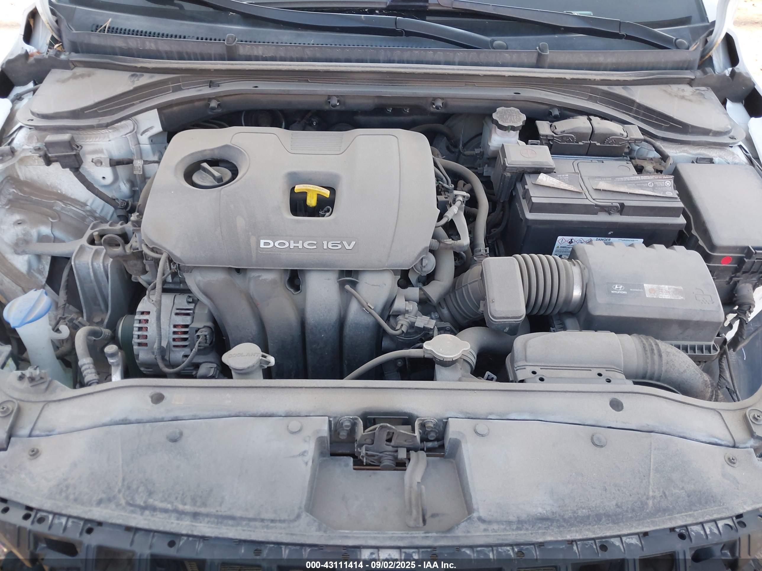 HYUNDAI ELANTRA image 10