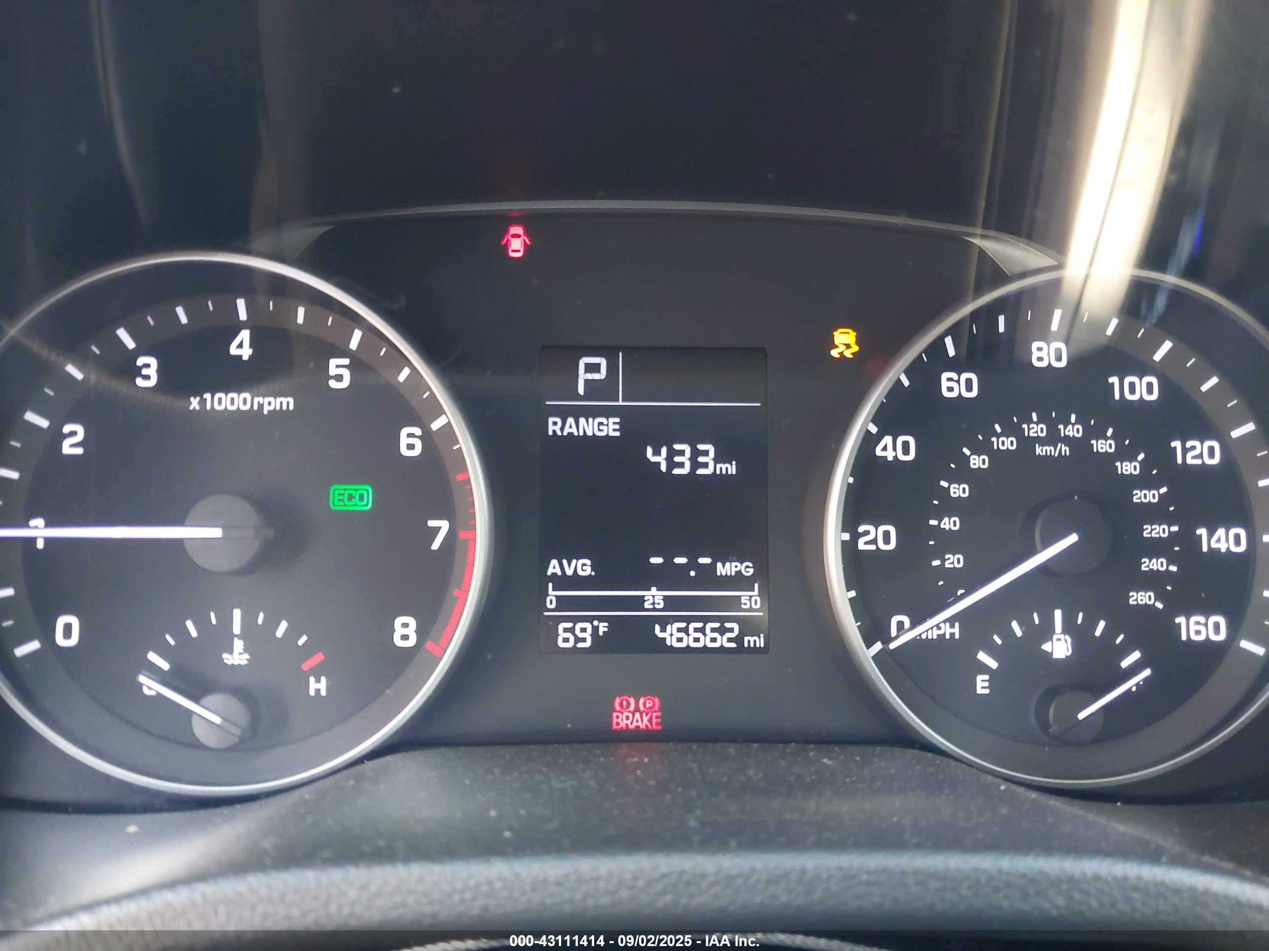 HYUNDAI ELANTRA image 7