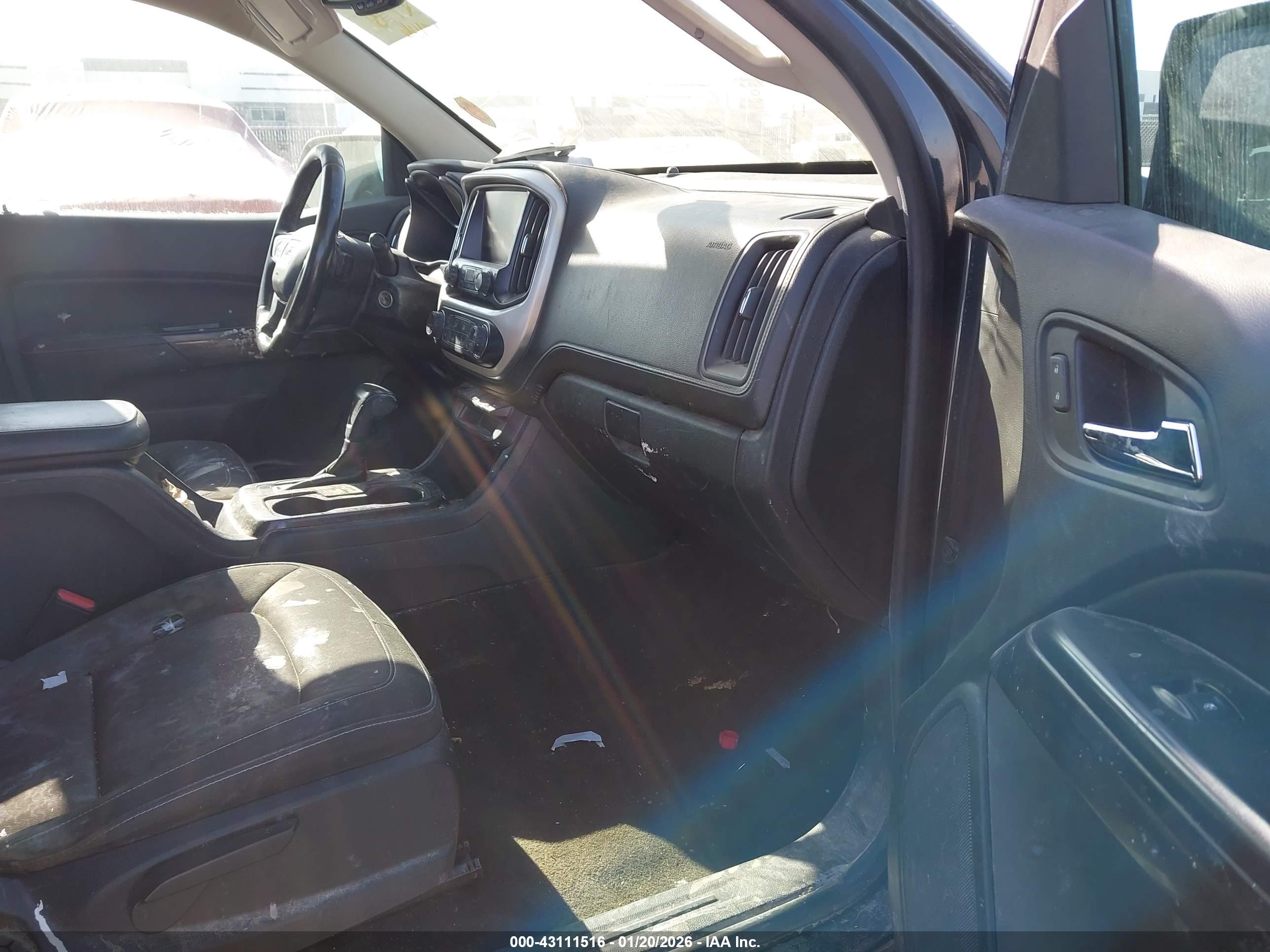 GMC CANYON image 5