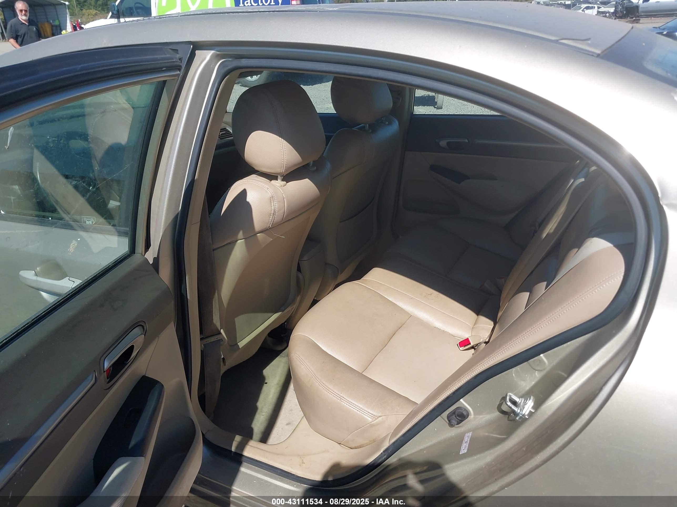 HONDA CIVIC image 8
