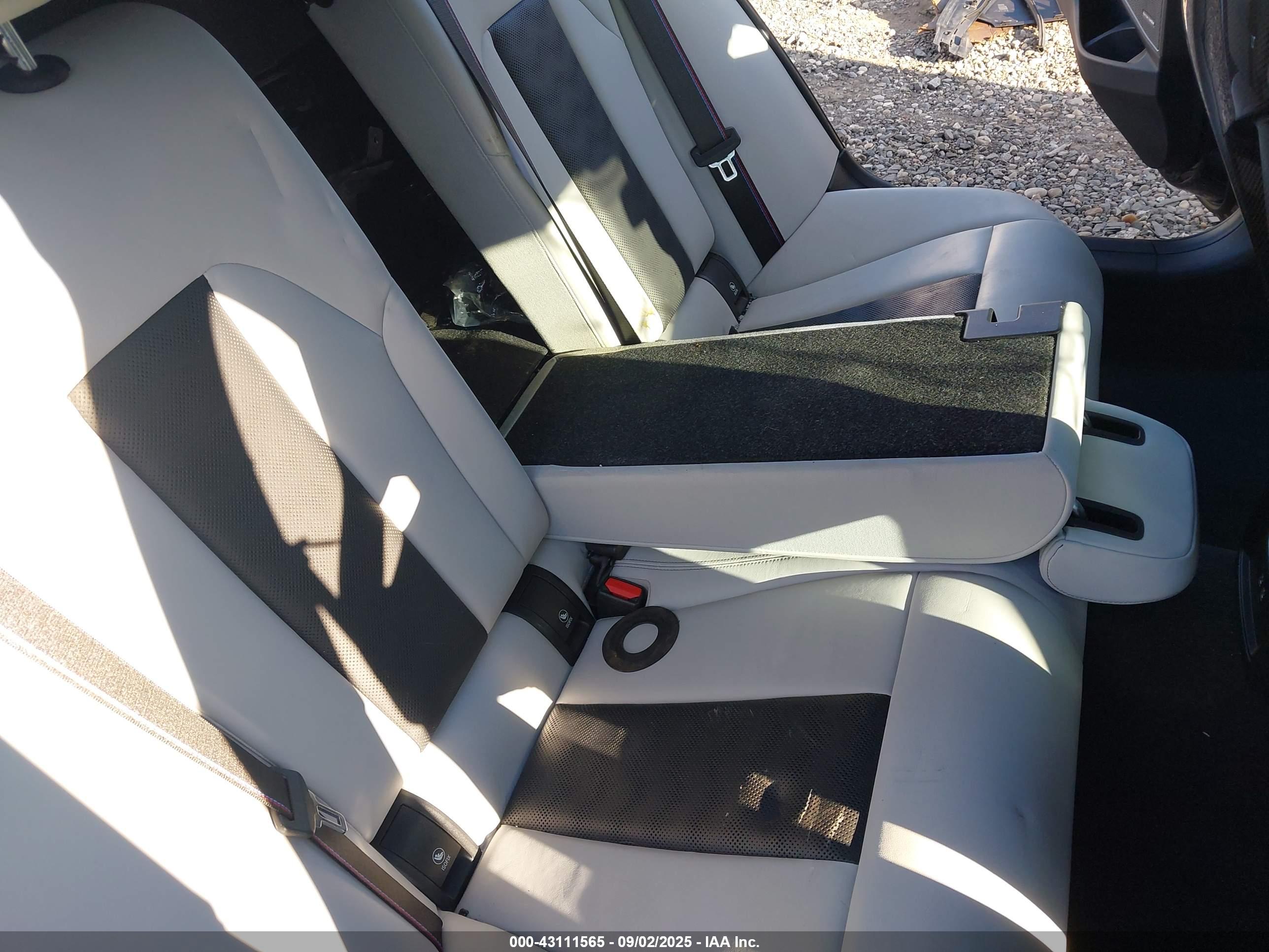 BMW M3 image 8