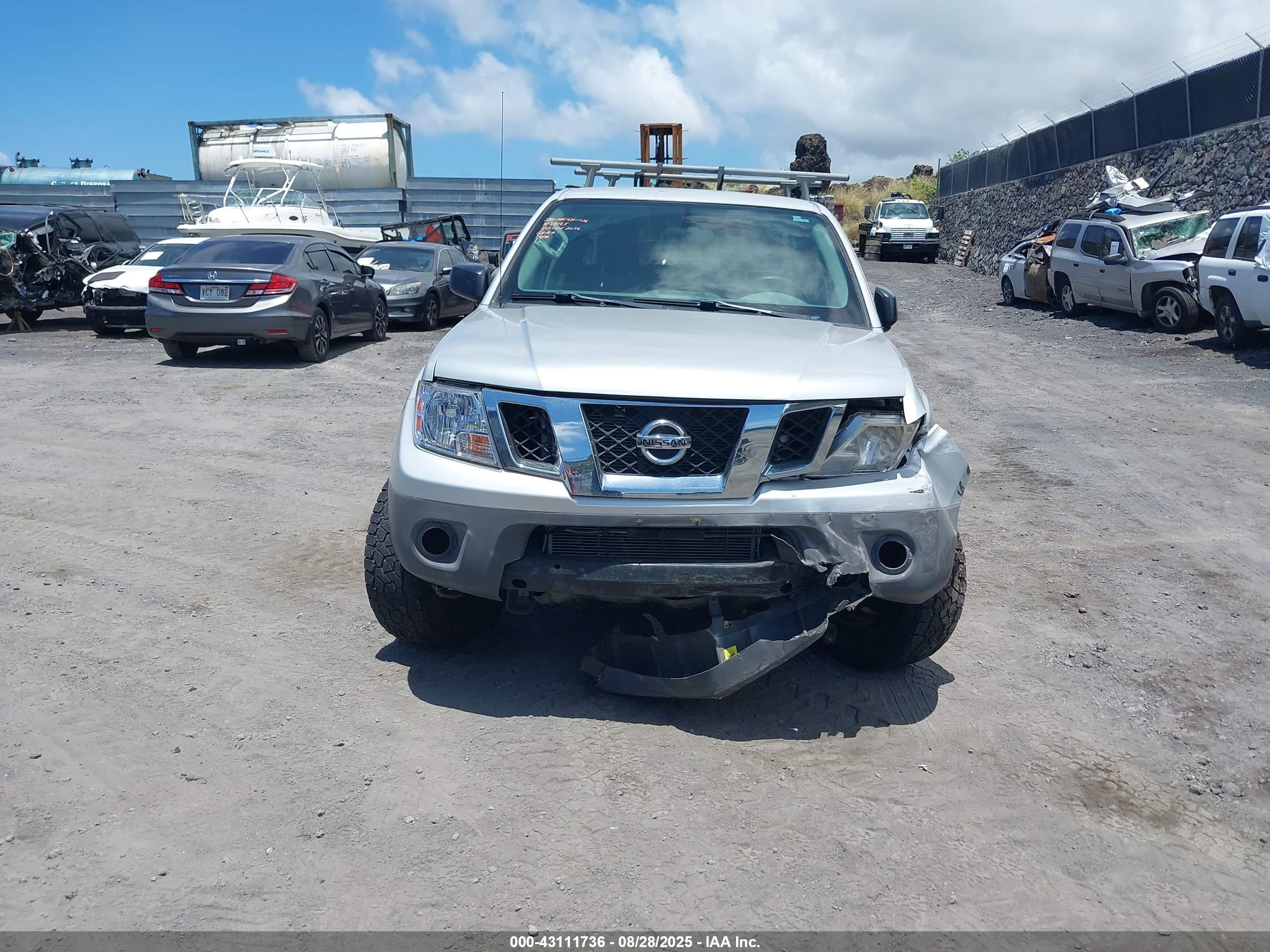NISSAN FRONTIER image 6