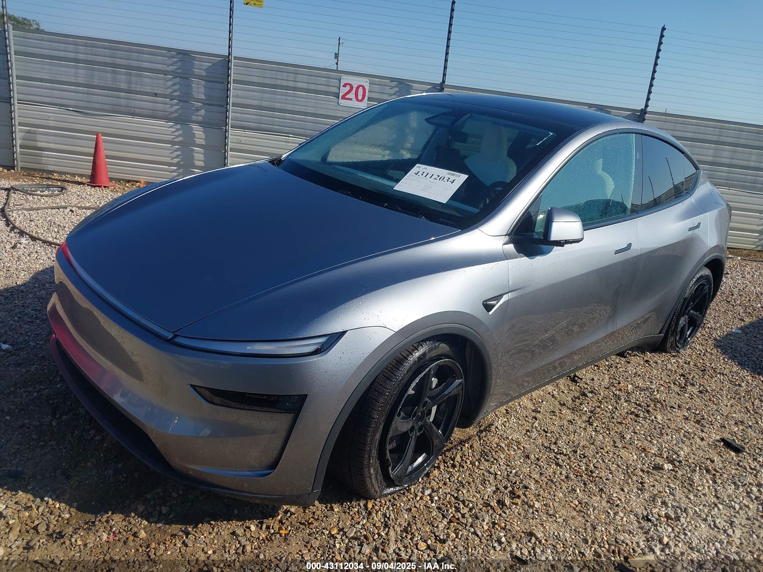 TESLA MODEL image 2