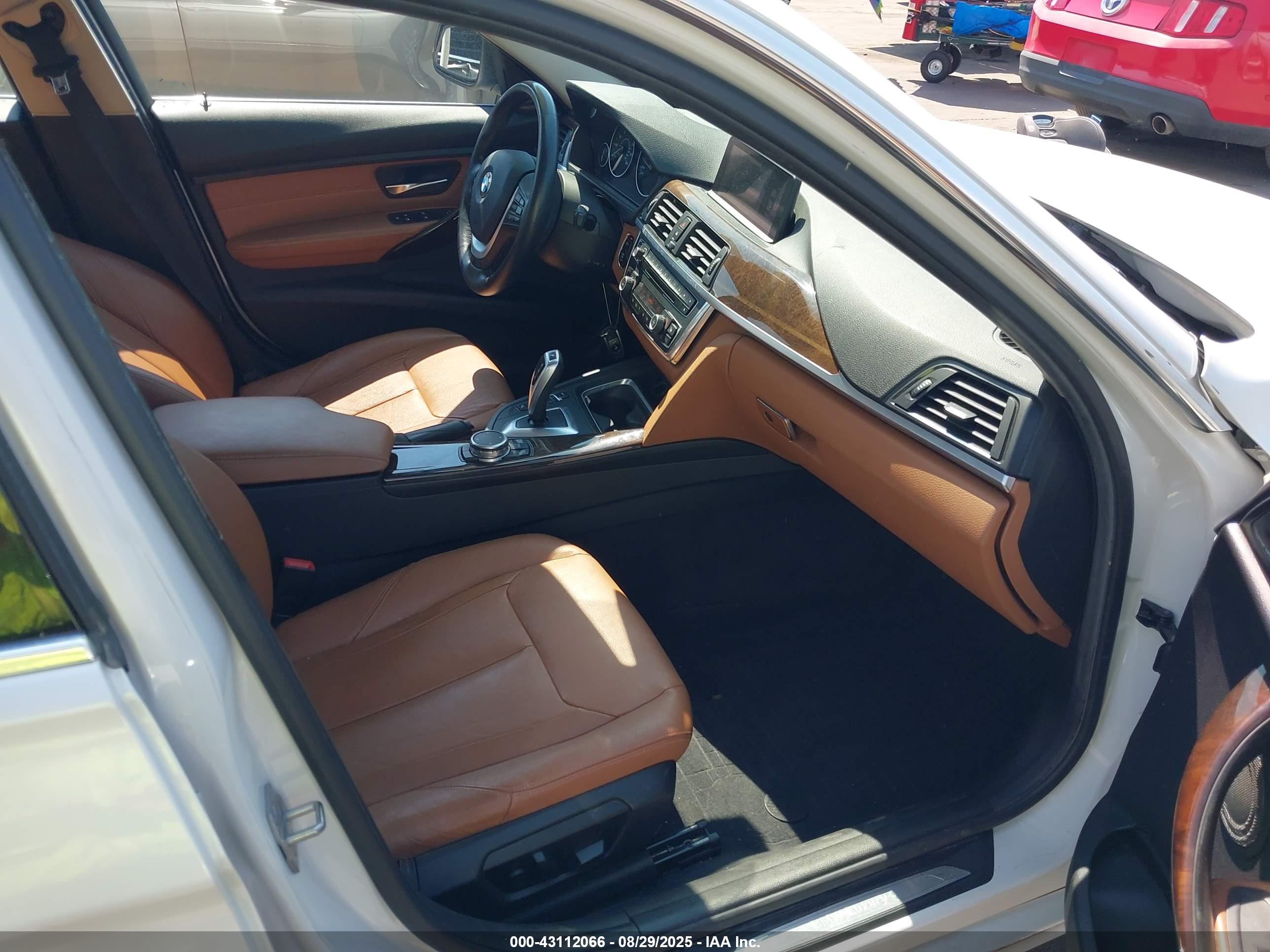 BMW 328I image 5