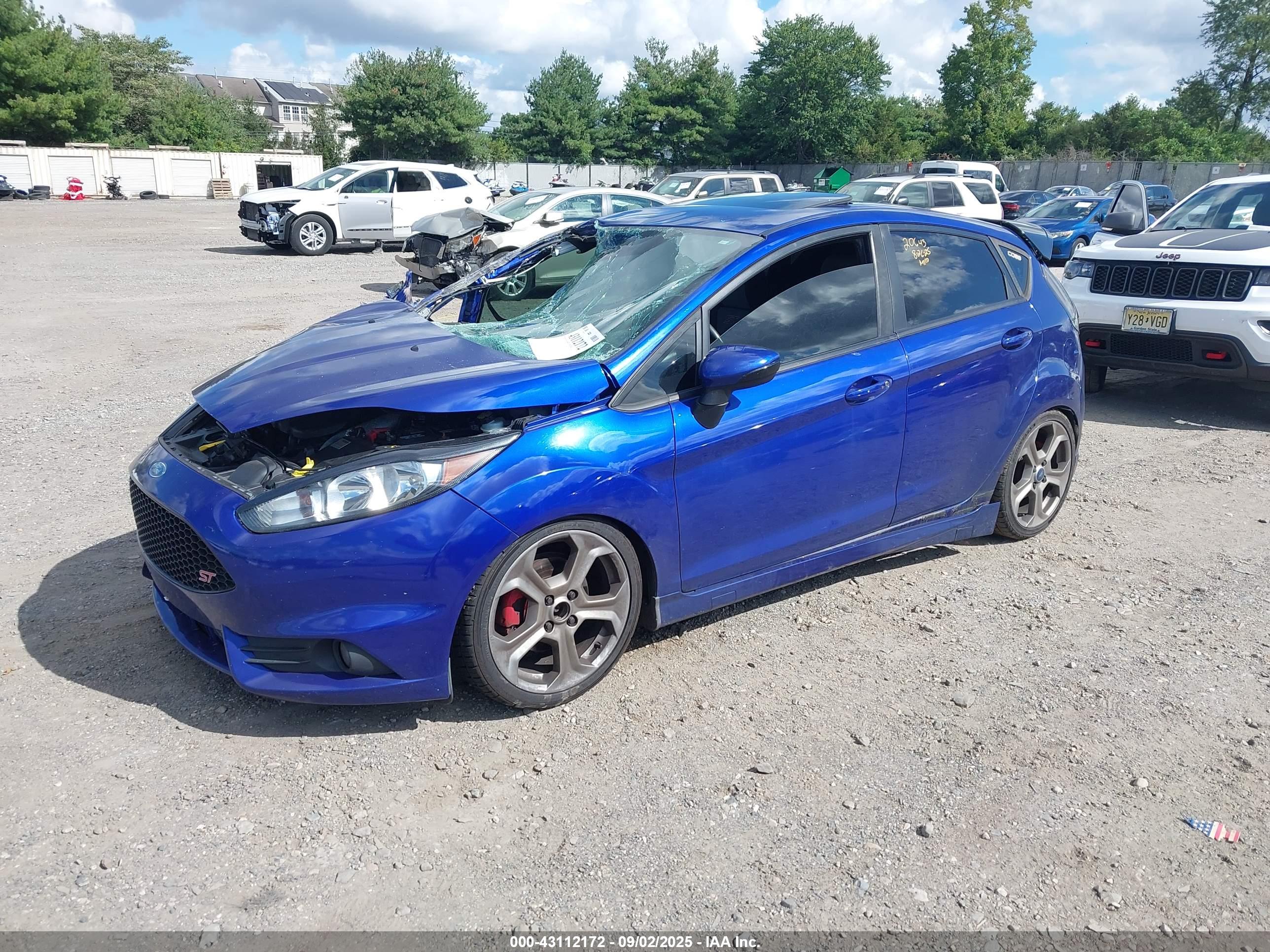 FORD FIESTA image 2