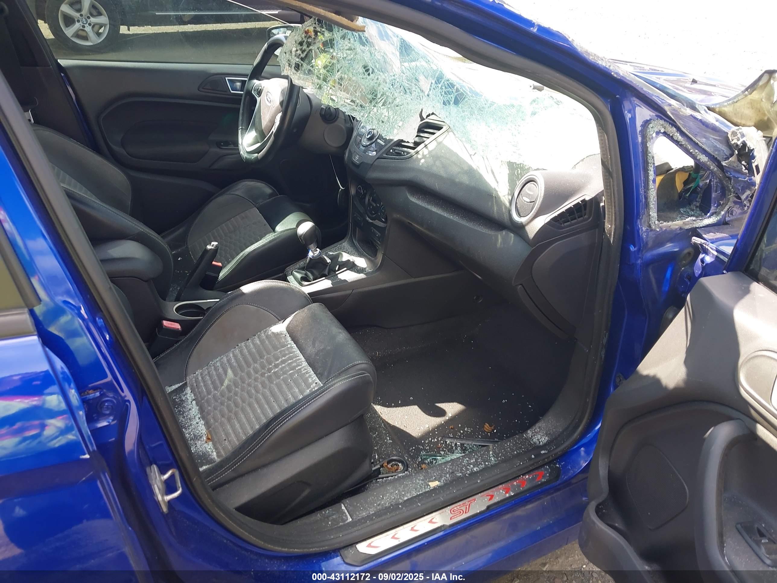 FORD FIESTA image 5