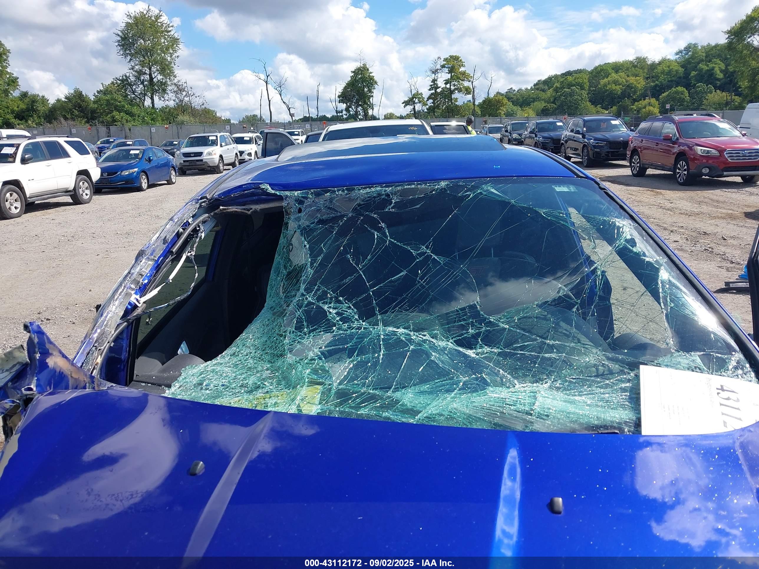 FORD FIESTA image 6