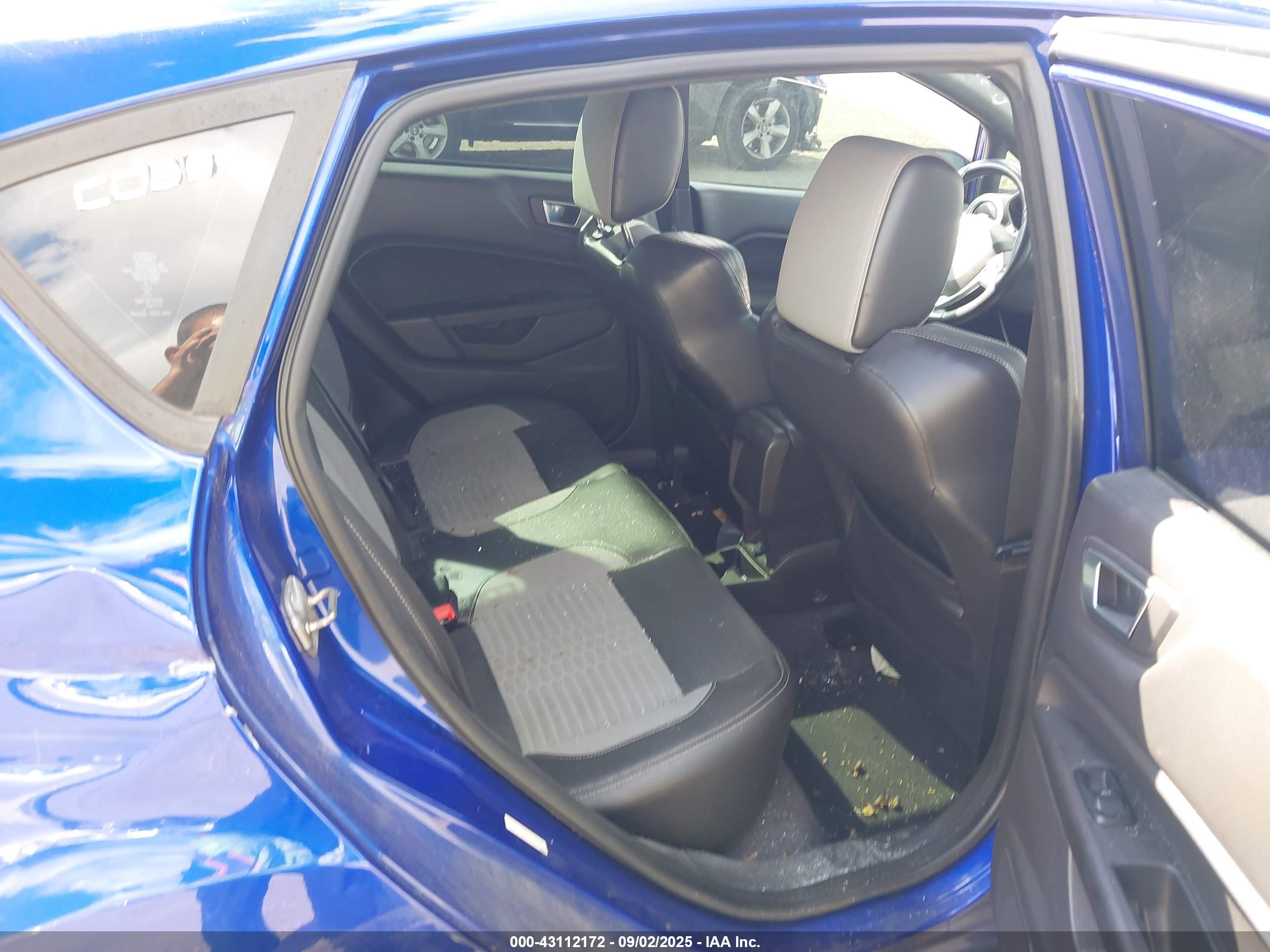 FORD FIESTA image 8