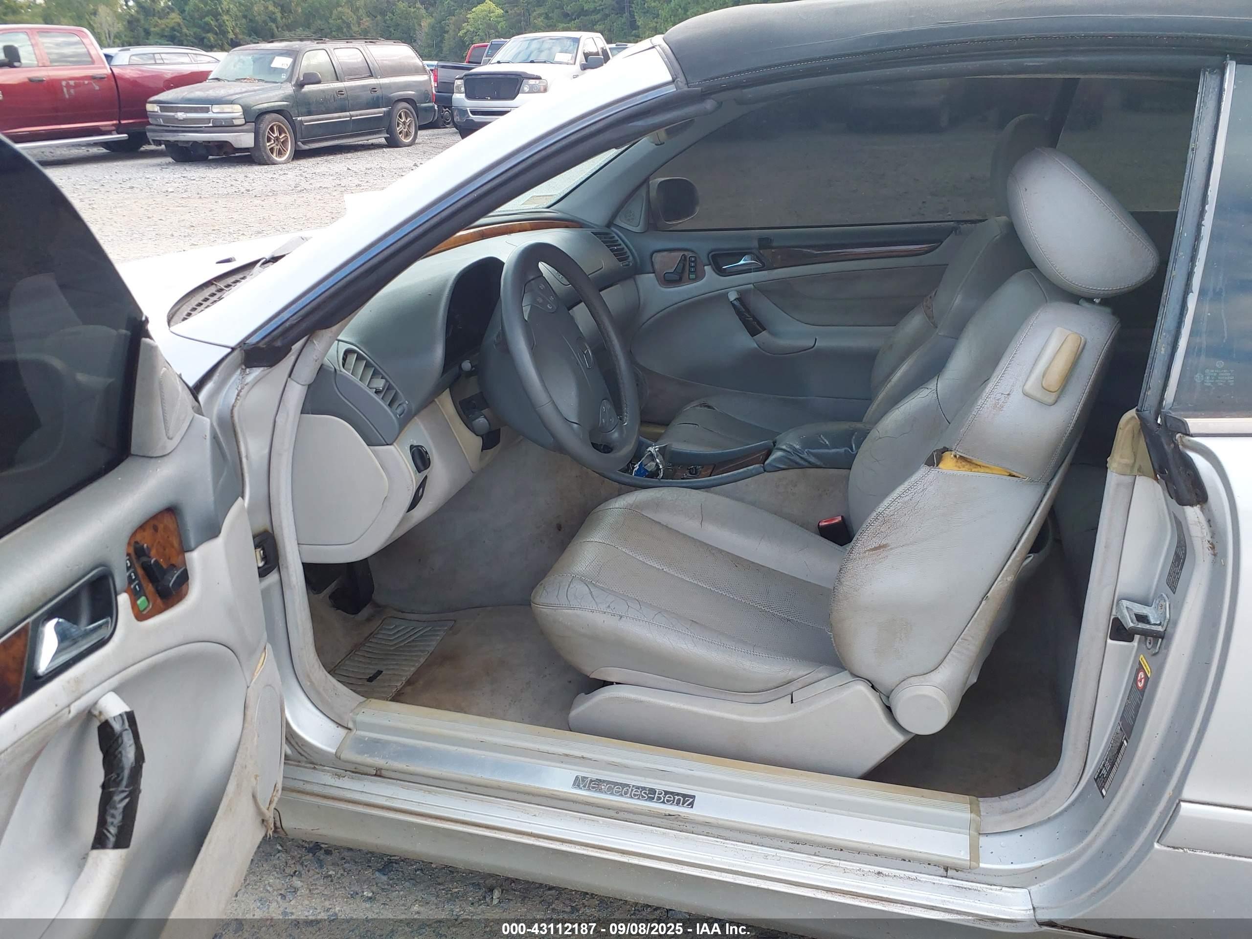 MERCEDES-BENZ CLK image 5