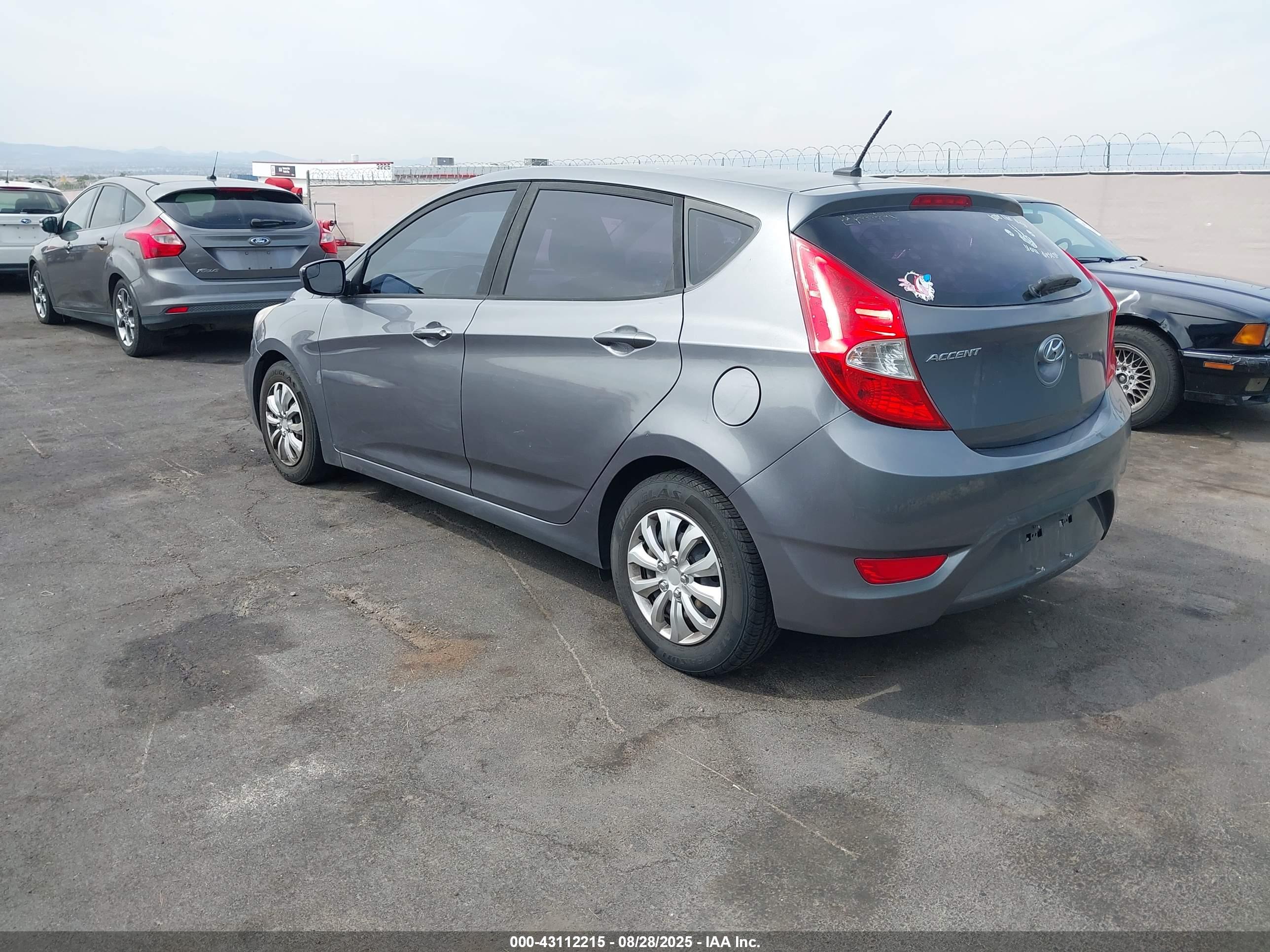 HYUNDAI ACCENT image 3
