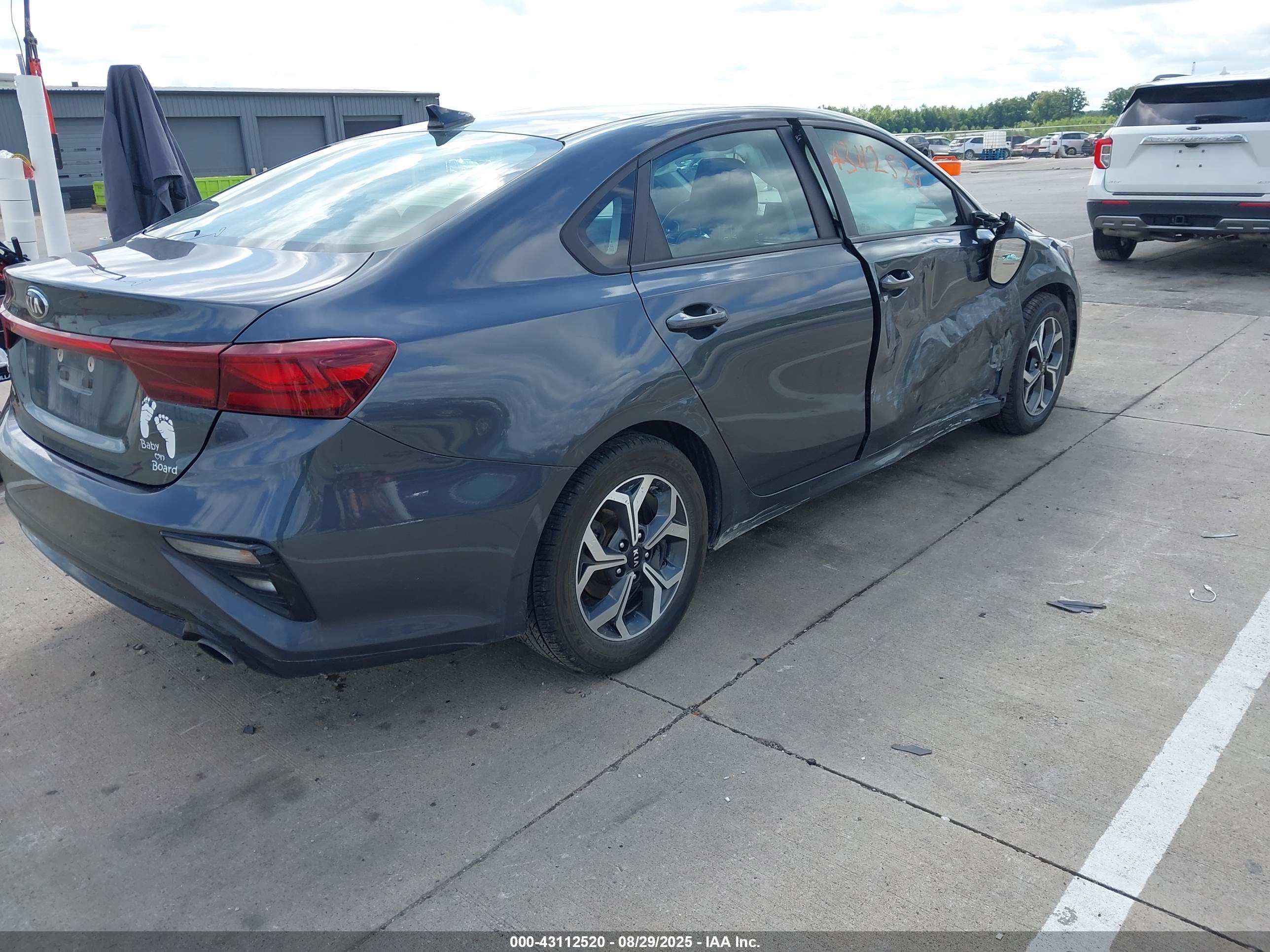 KIA FORTE image 4