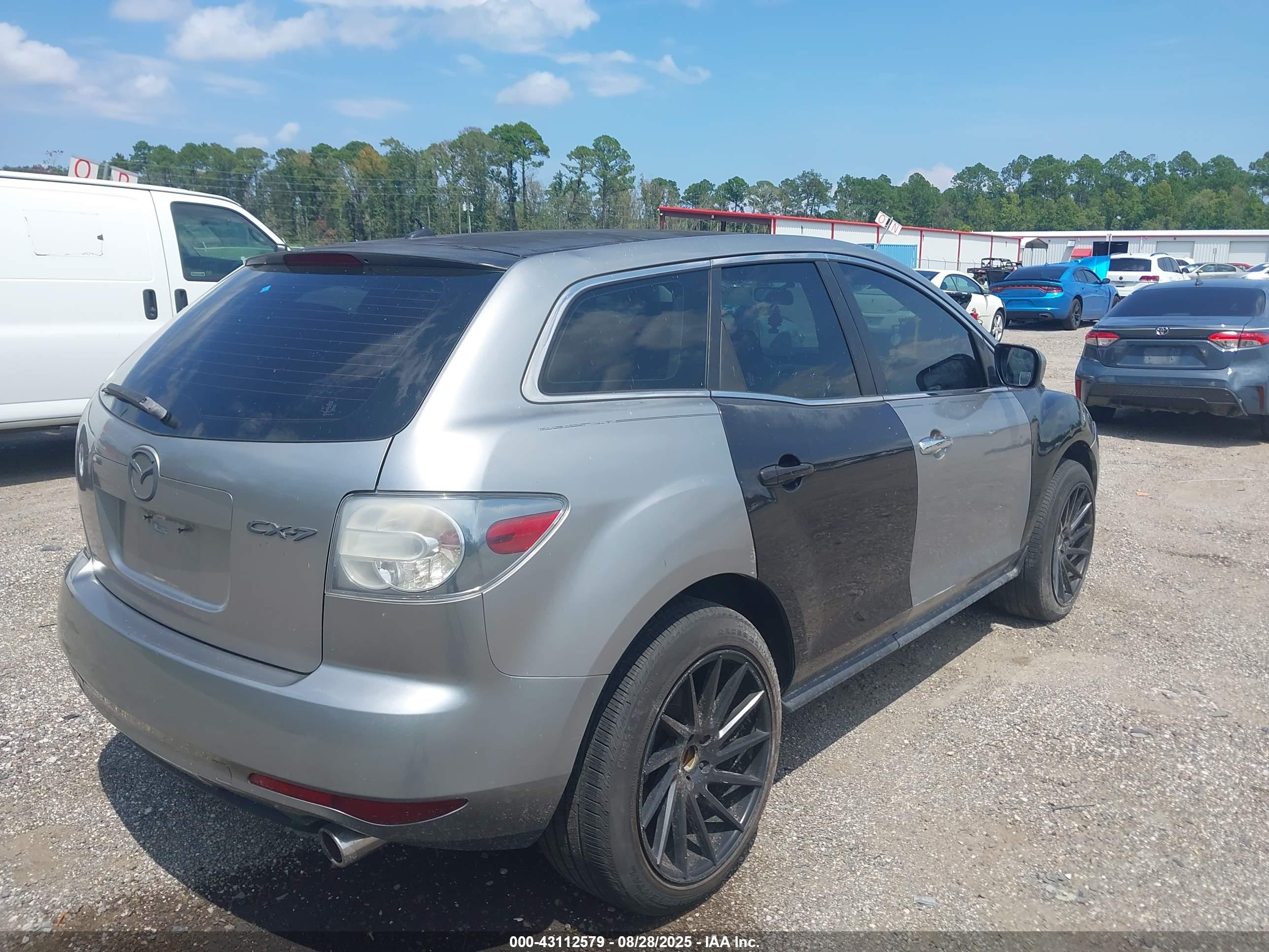 MAZDA CX-7 image 4