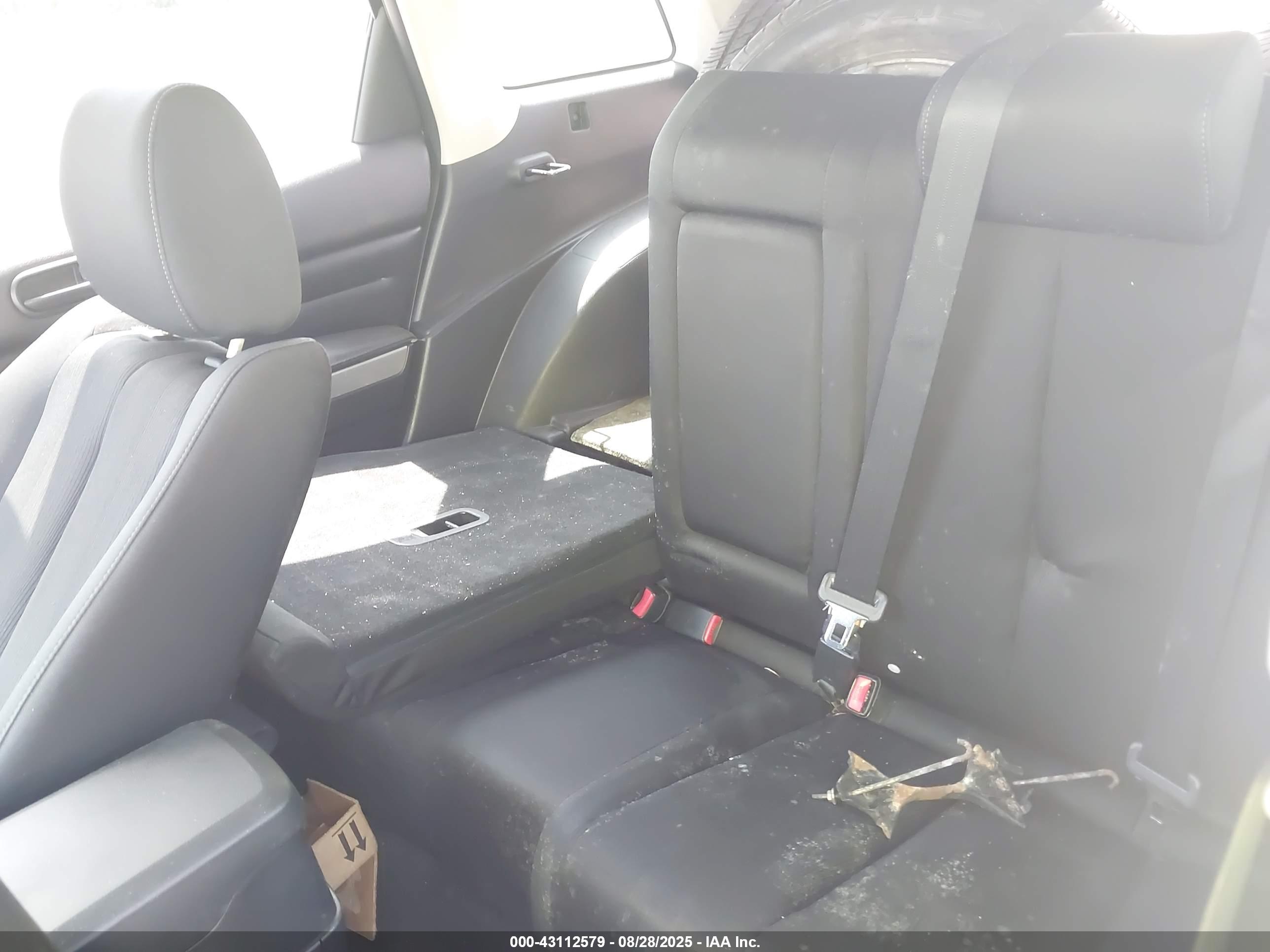 MAZDA CX-7 image 8