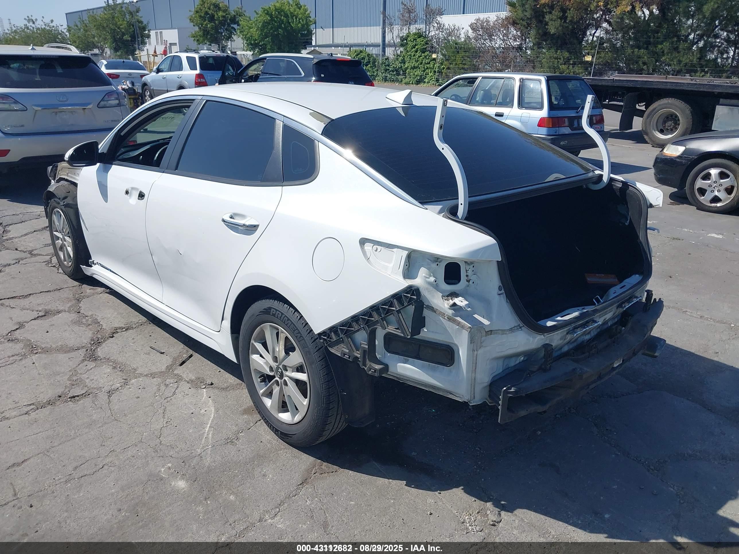 KIA OPTIMA image 3