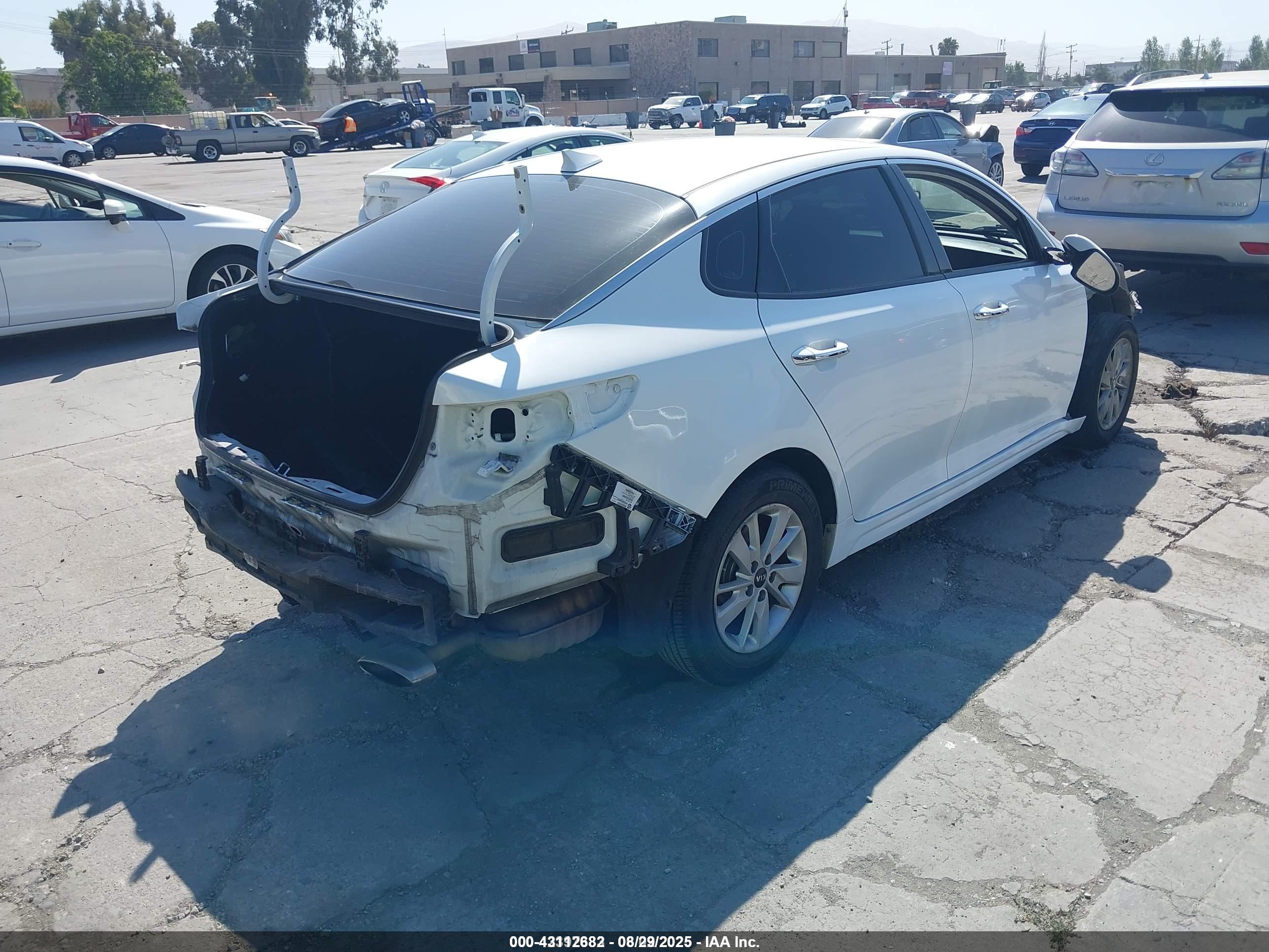 KIA OPTIMA image 4