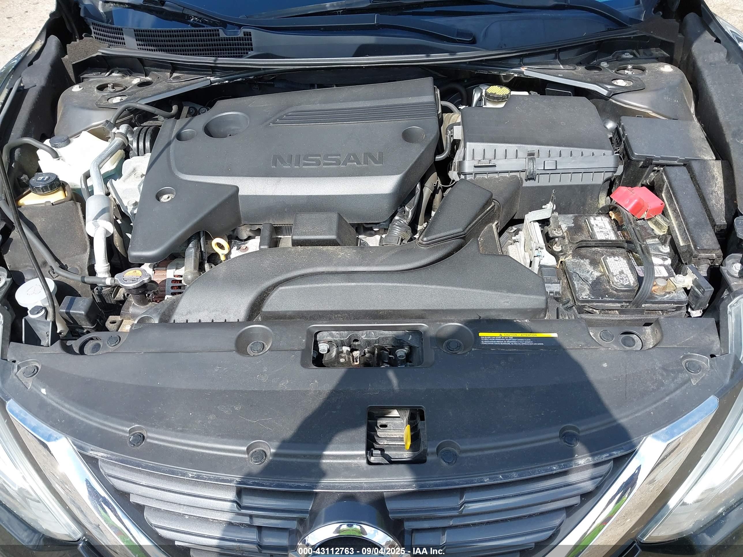 NISSAN ALTIMA image 10