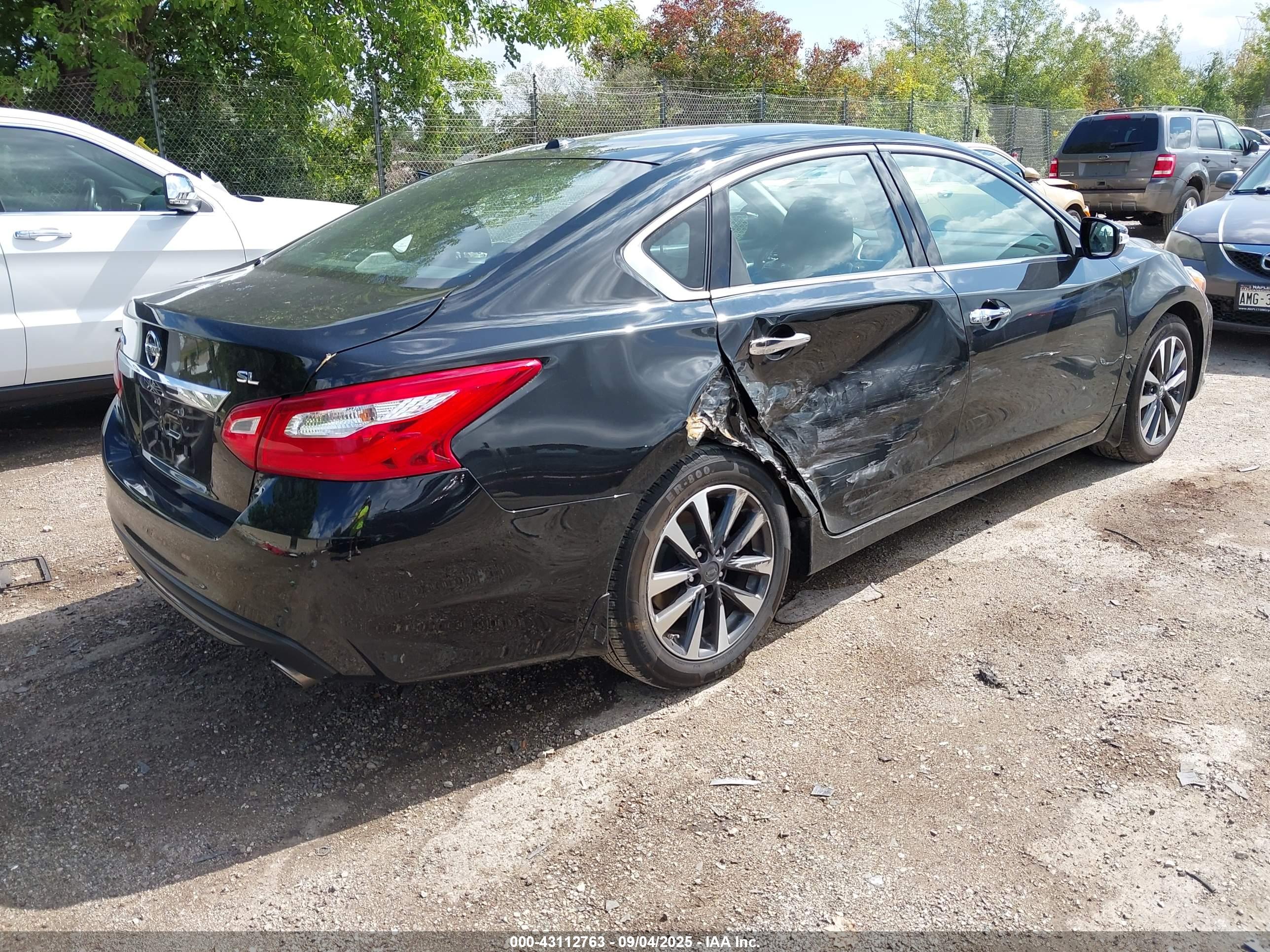 NISSAN ALTIMA image 4