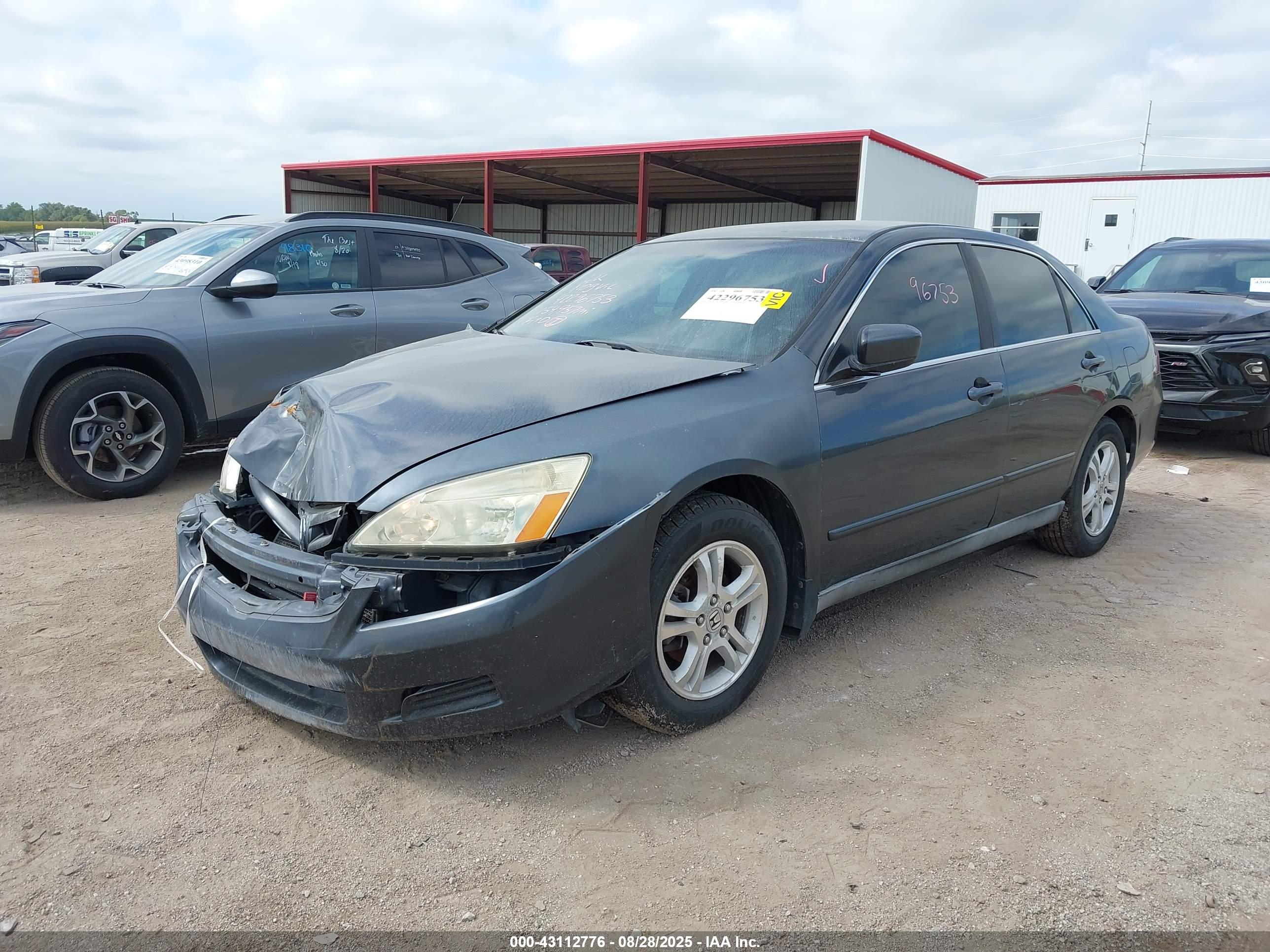 HONDA ACCORD image 2