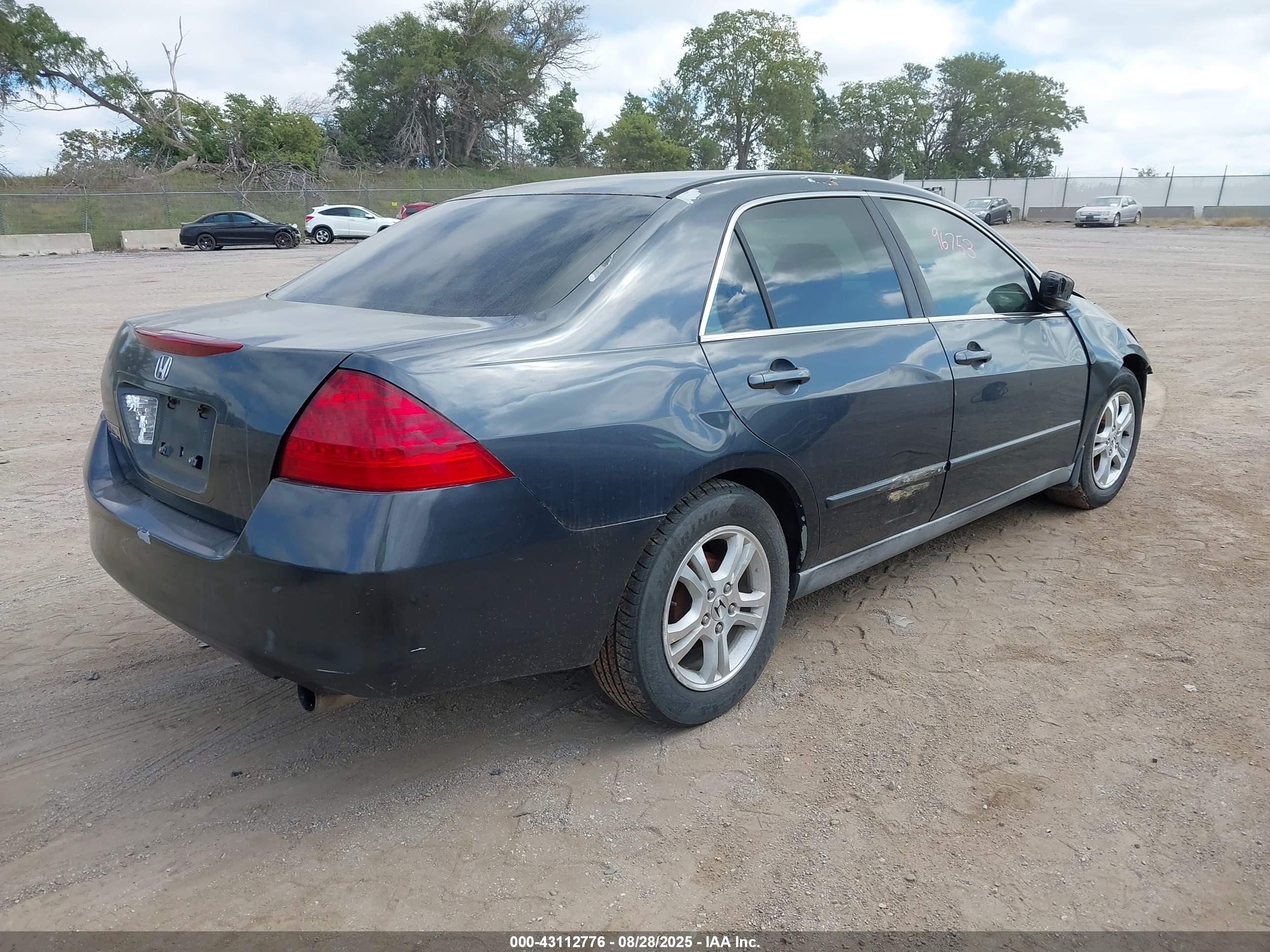HONDA ACCORD image 4