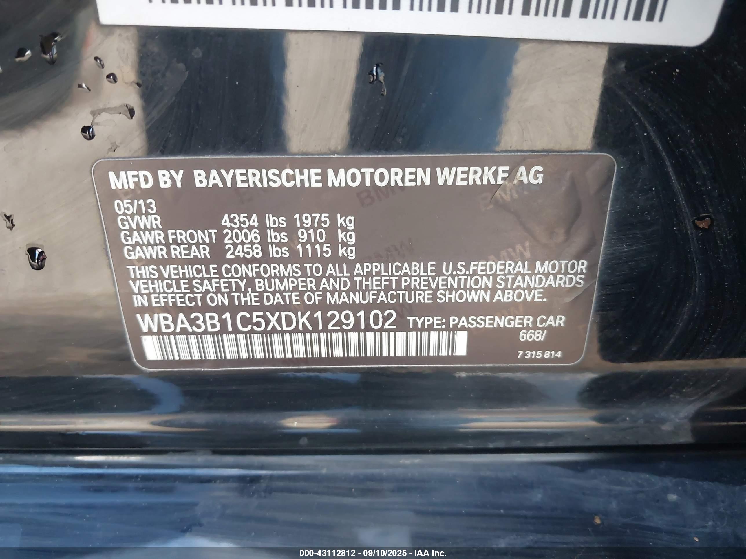 BMW 320I image 9
