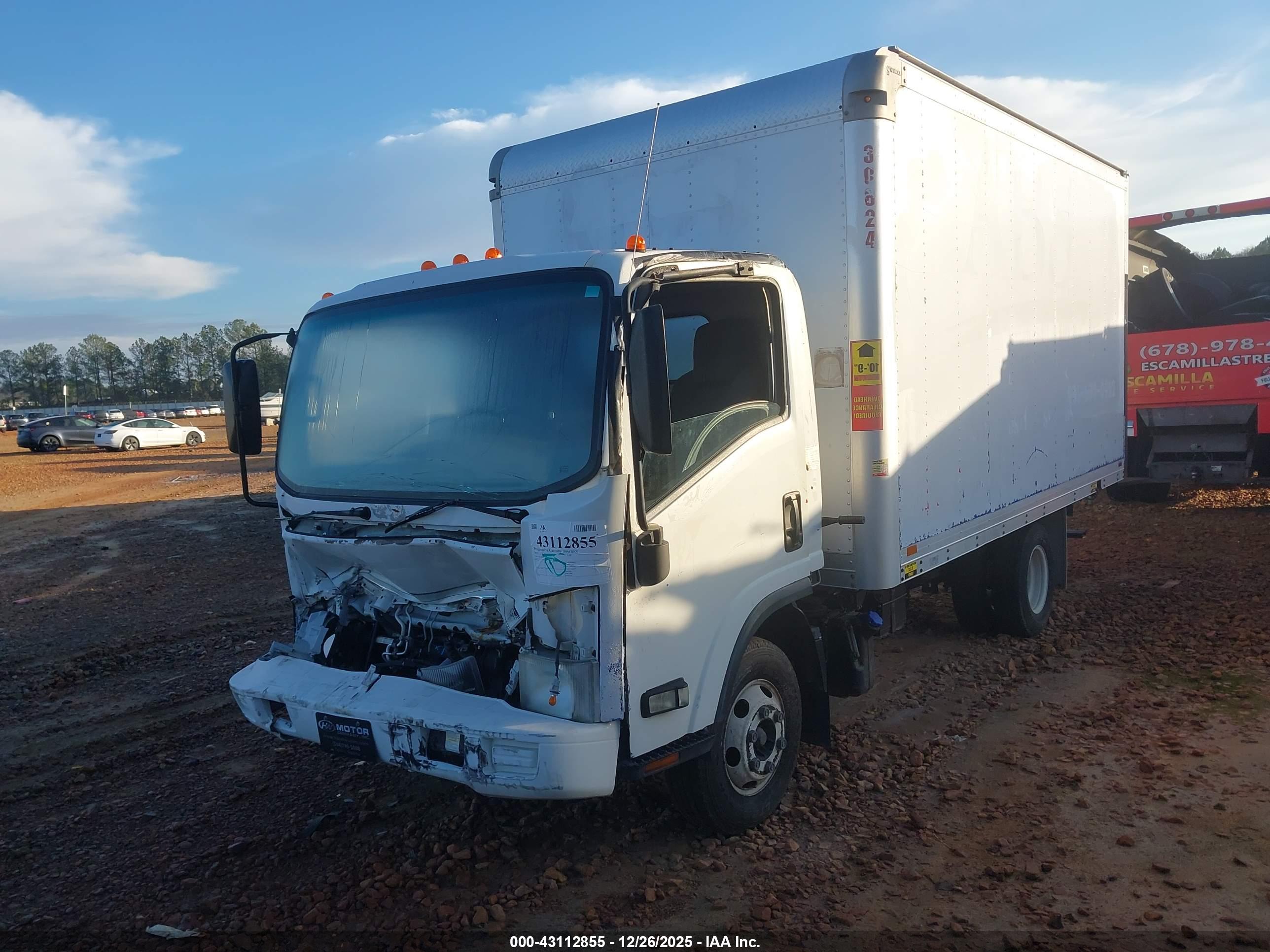 ISUZU NPR image 2