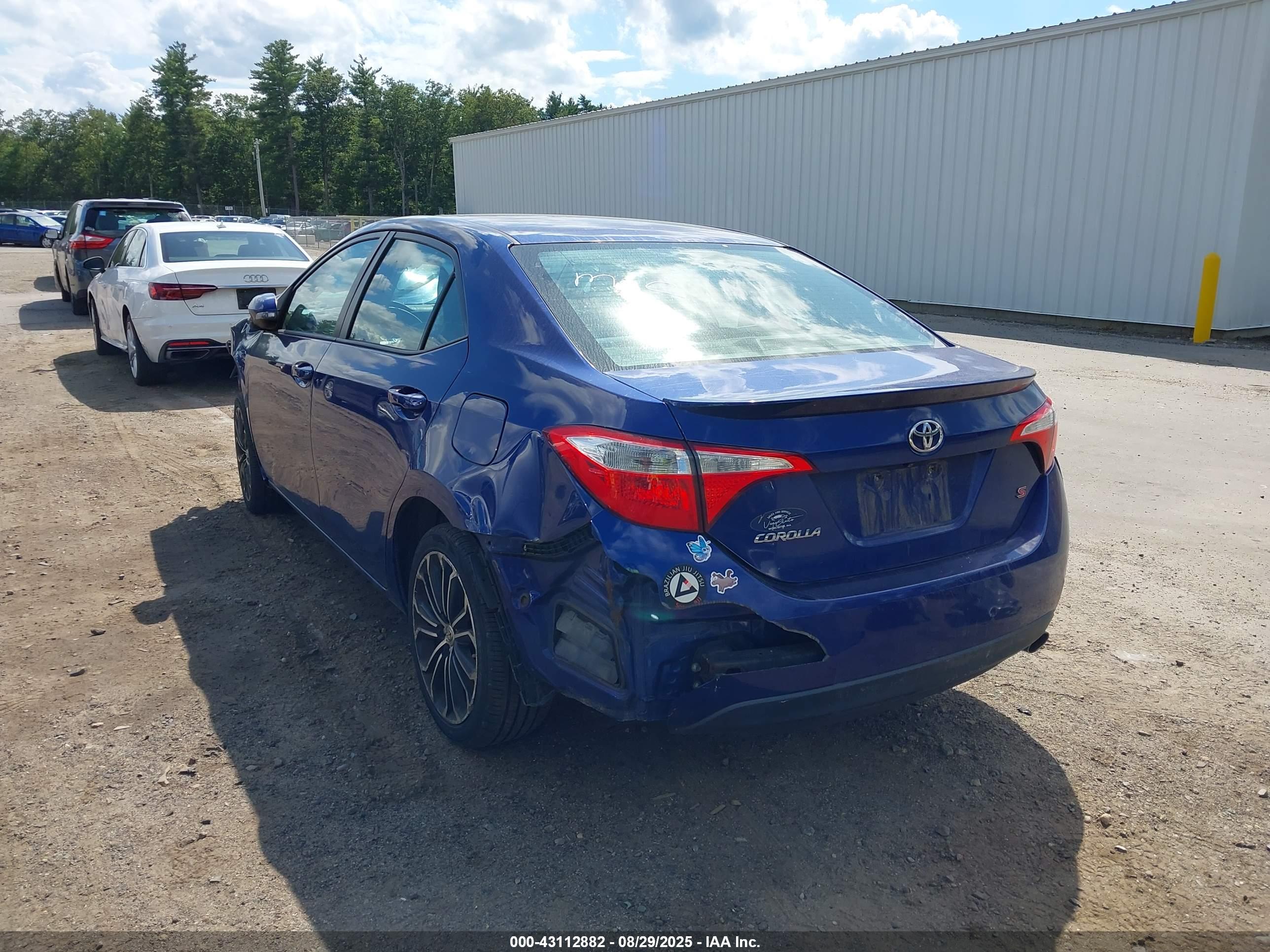 TOYOTA COROLLA image 3