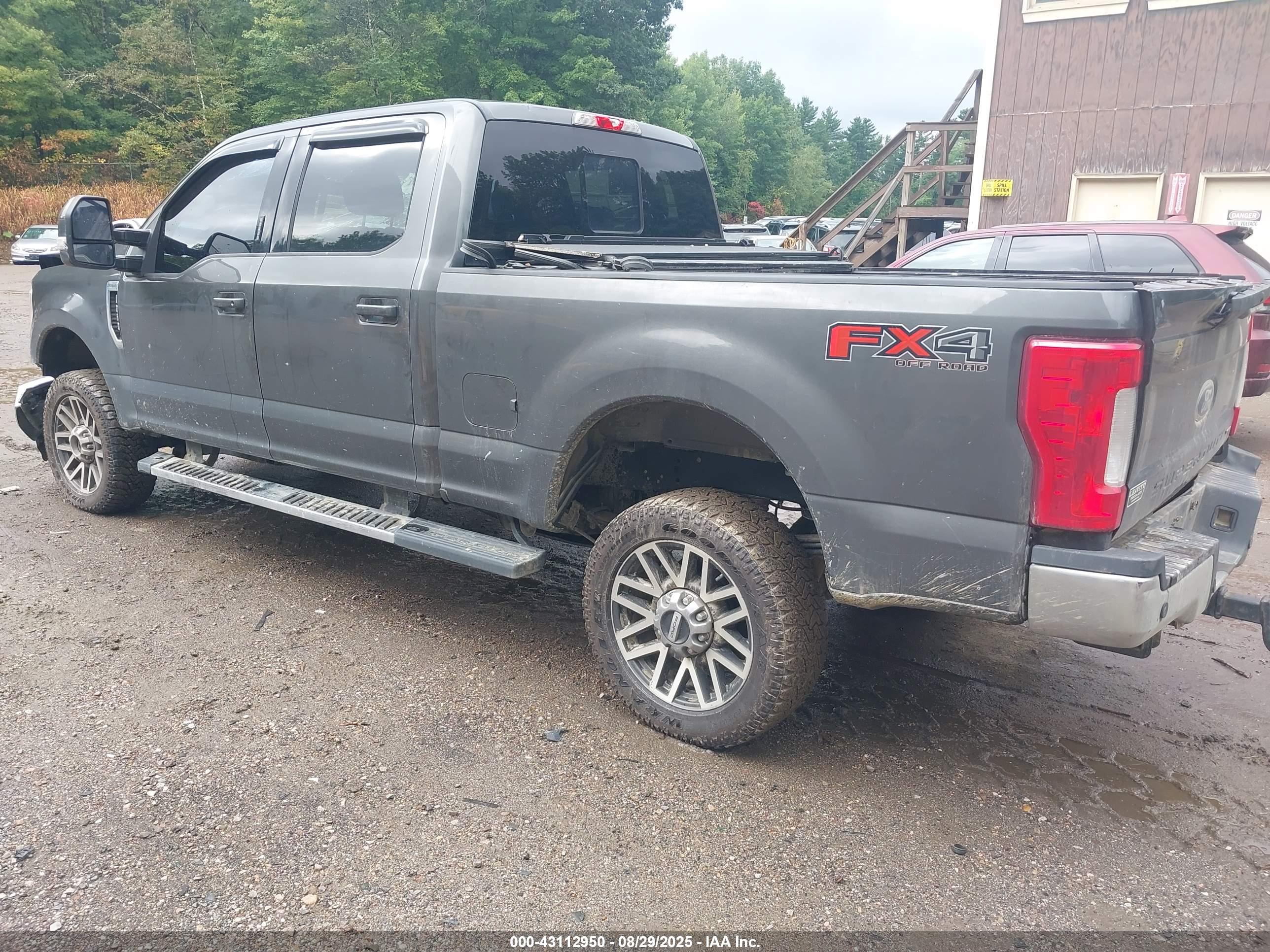 FORD F-250 image 3