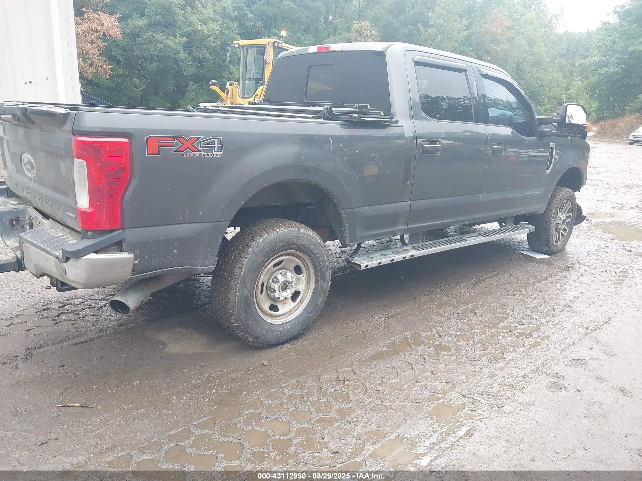 FORD F-250 image 4