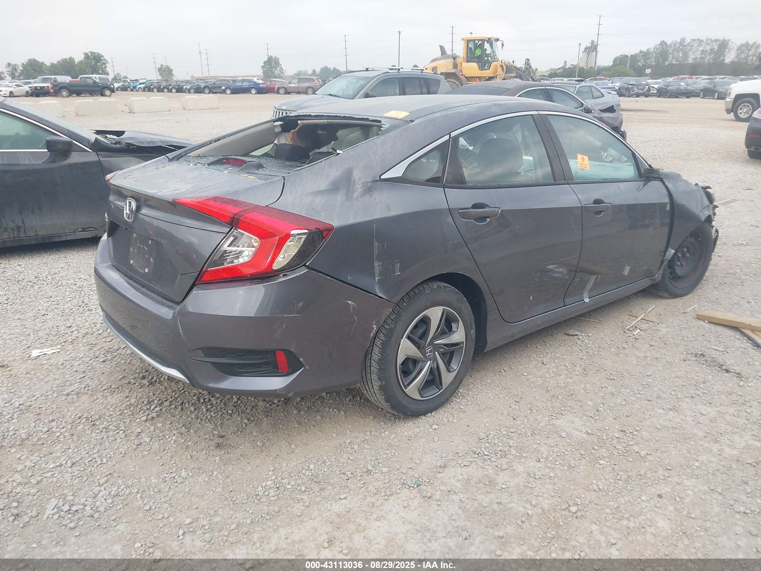 HONDA CIVIC image 4