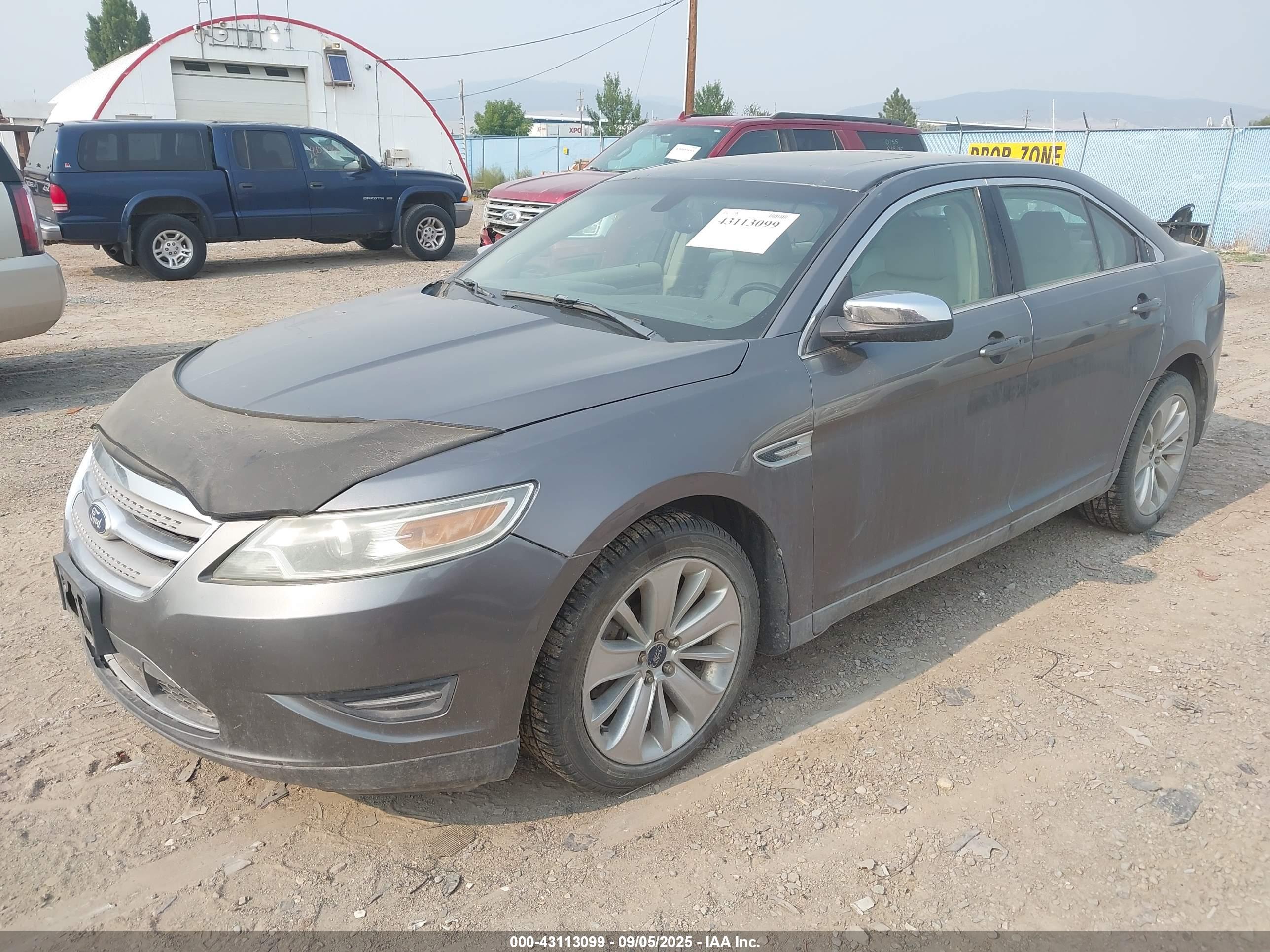 FORD TAURUS image 2