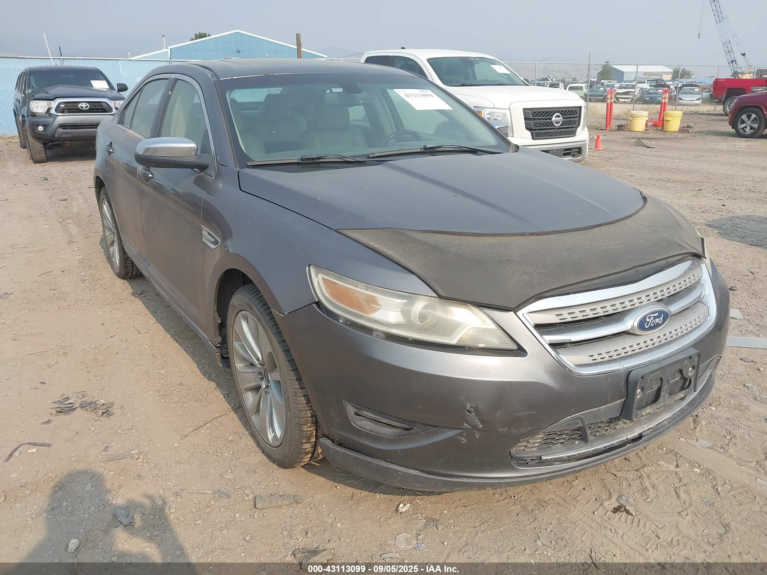 FORD TAURUS image 6