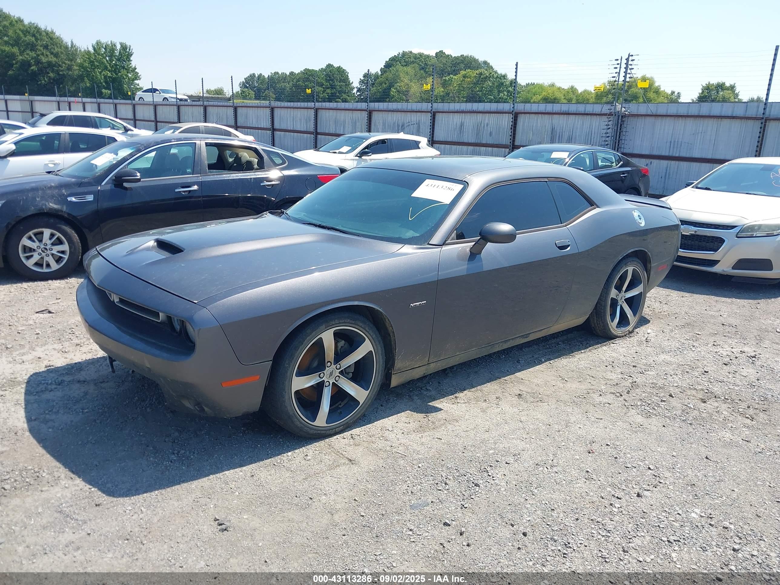 DODGE CHALLENGER image 2