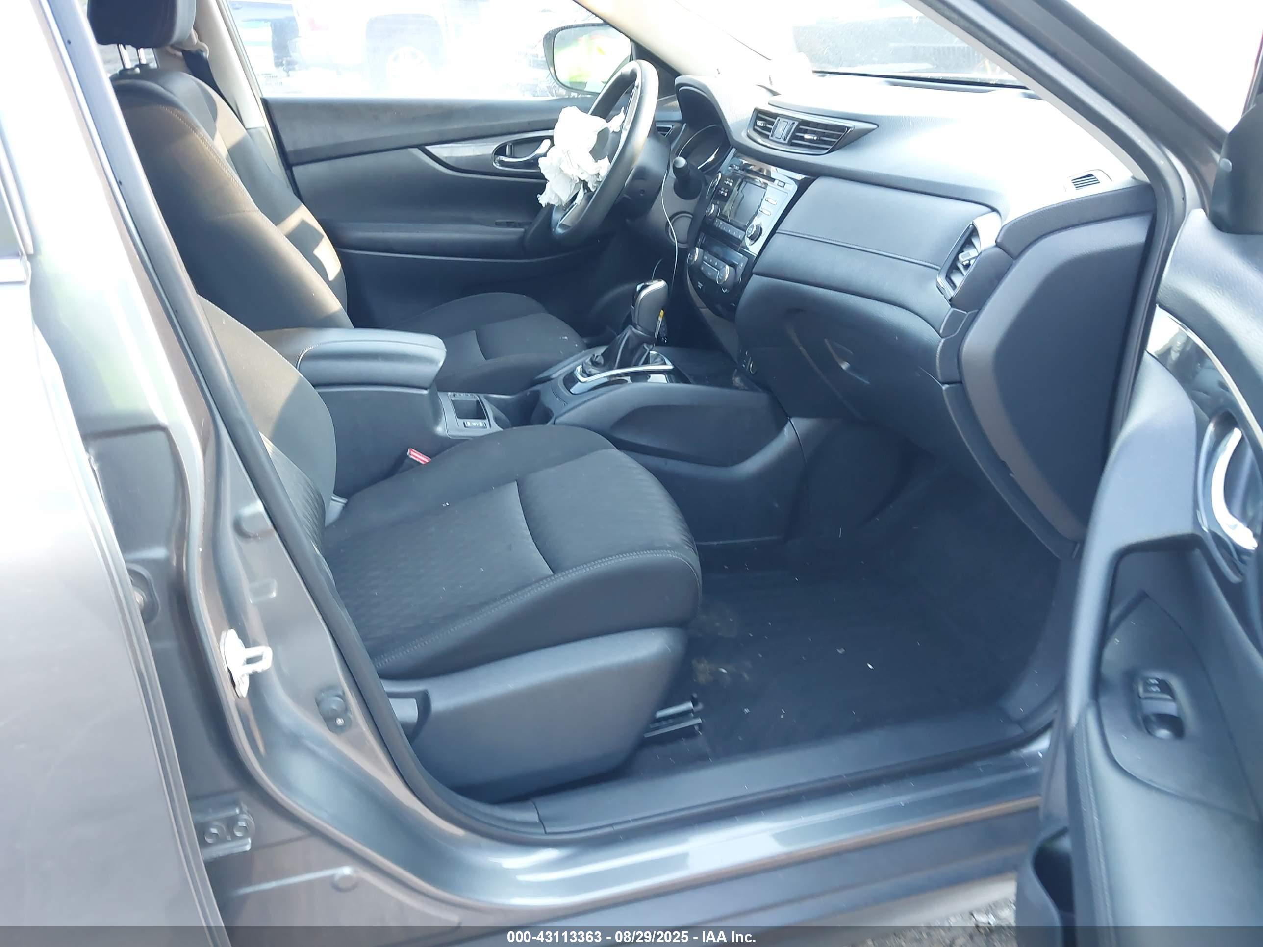 NISSAN ROGUE image 5