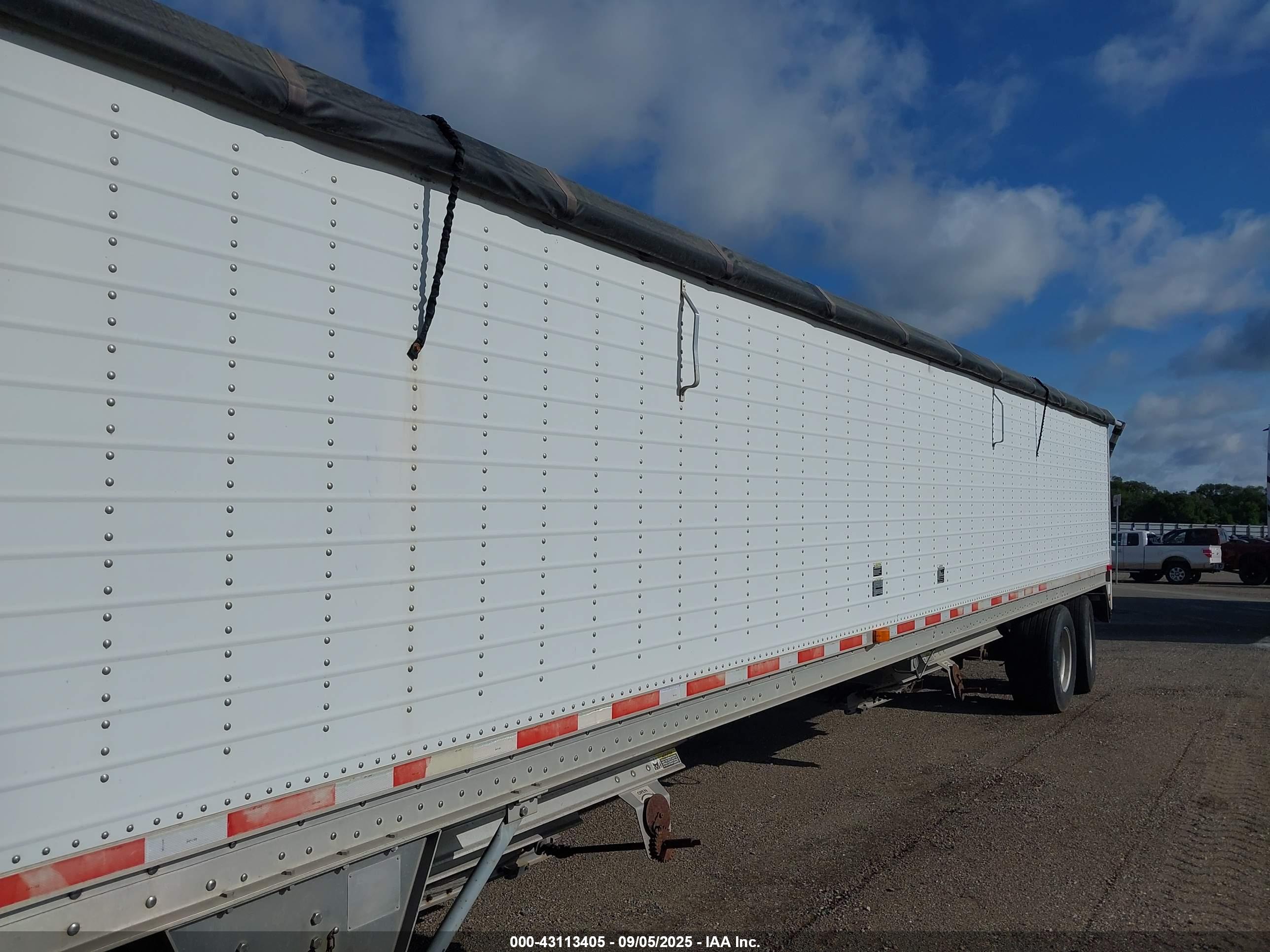 WILSON TRAILER image 8