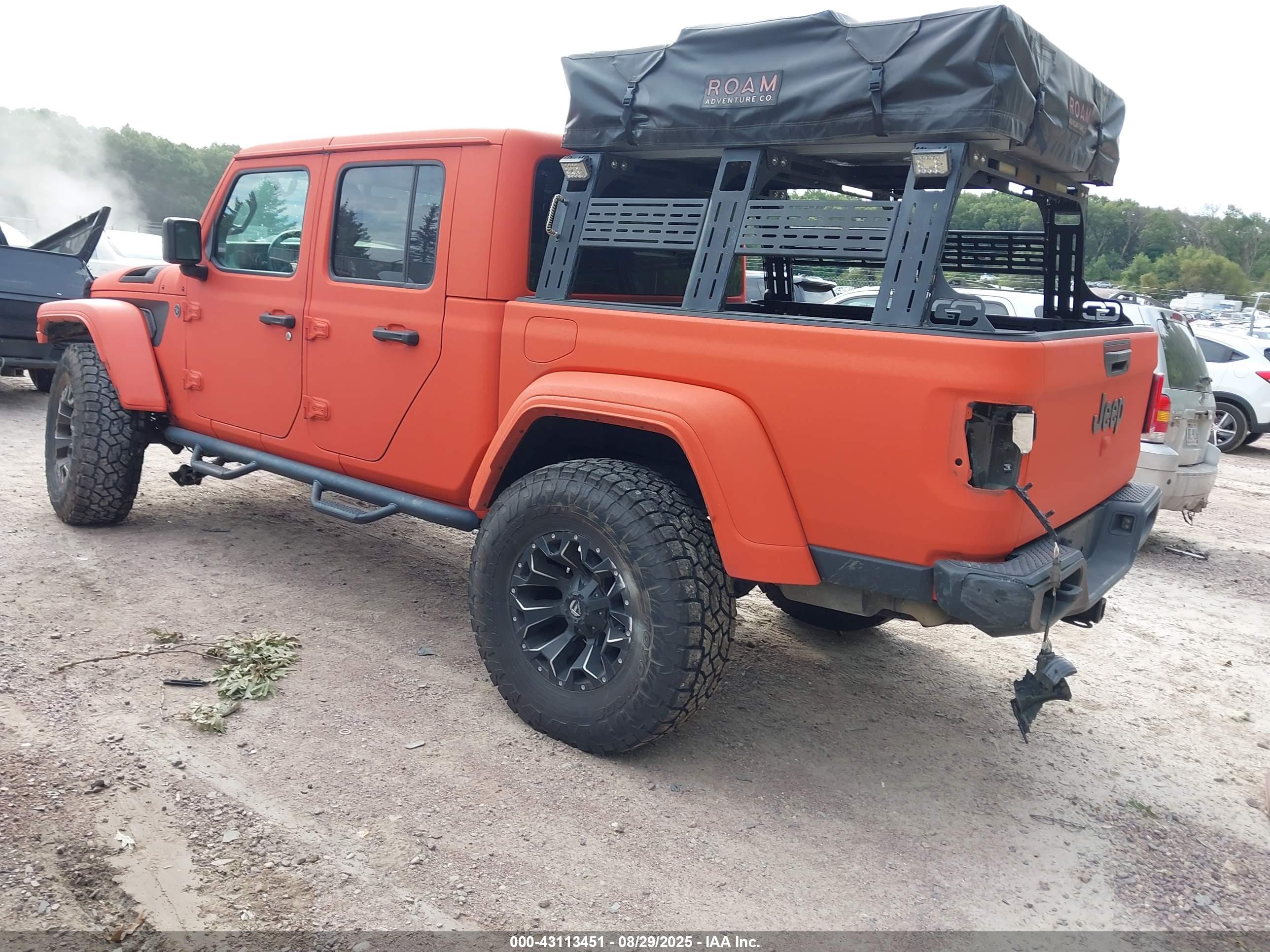 JEEP GLADIATOR image 3