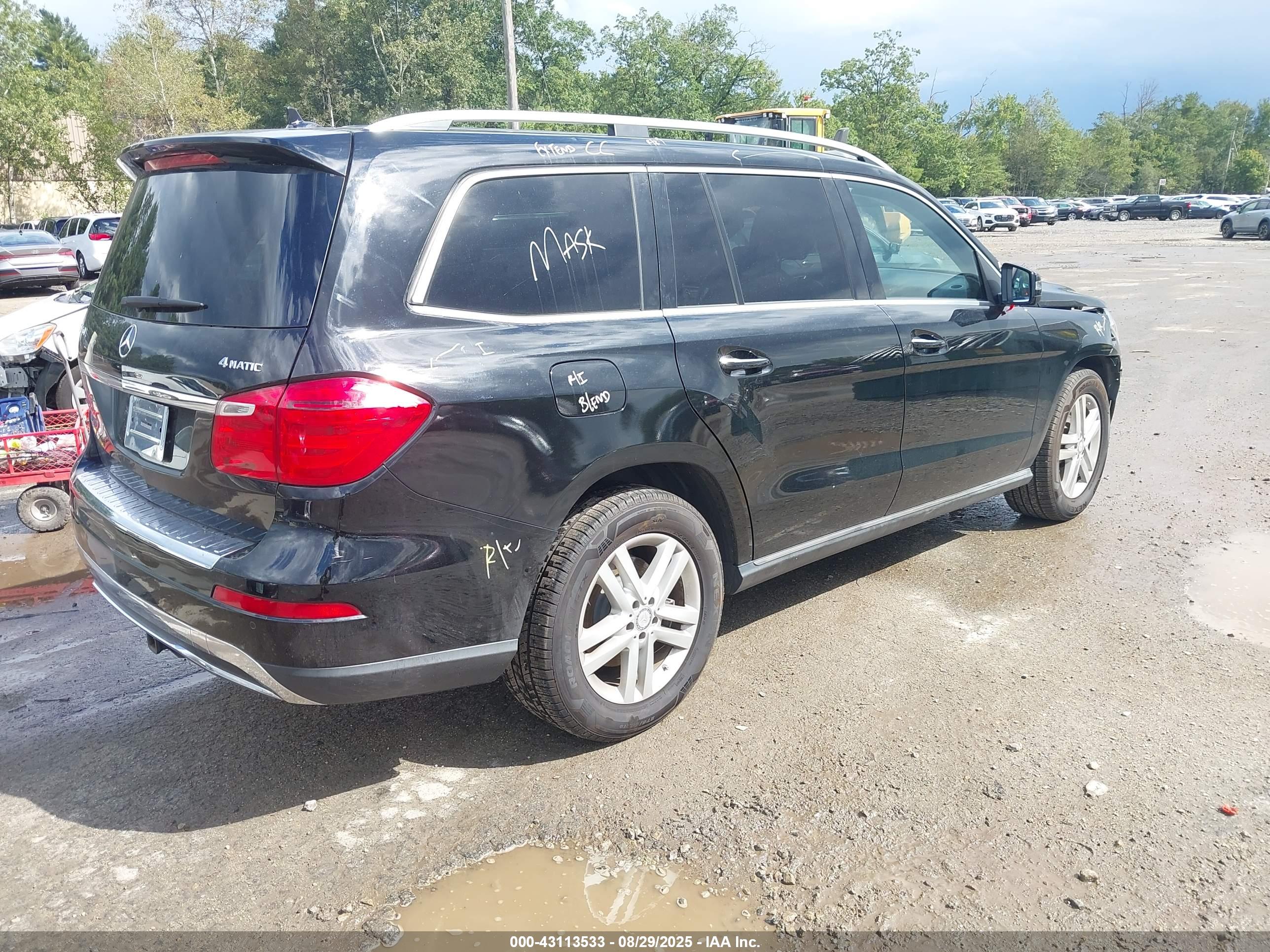 MERCEDES-BENZ GL image 4