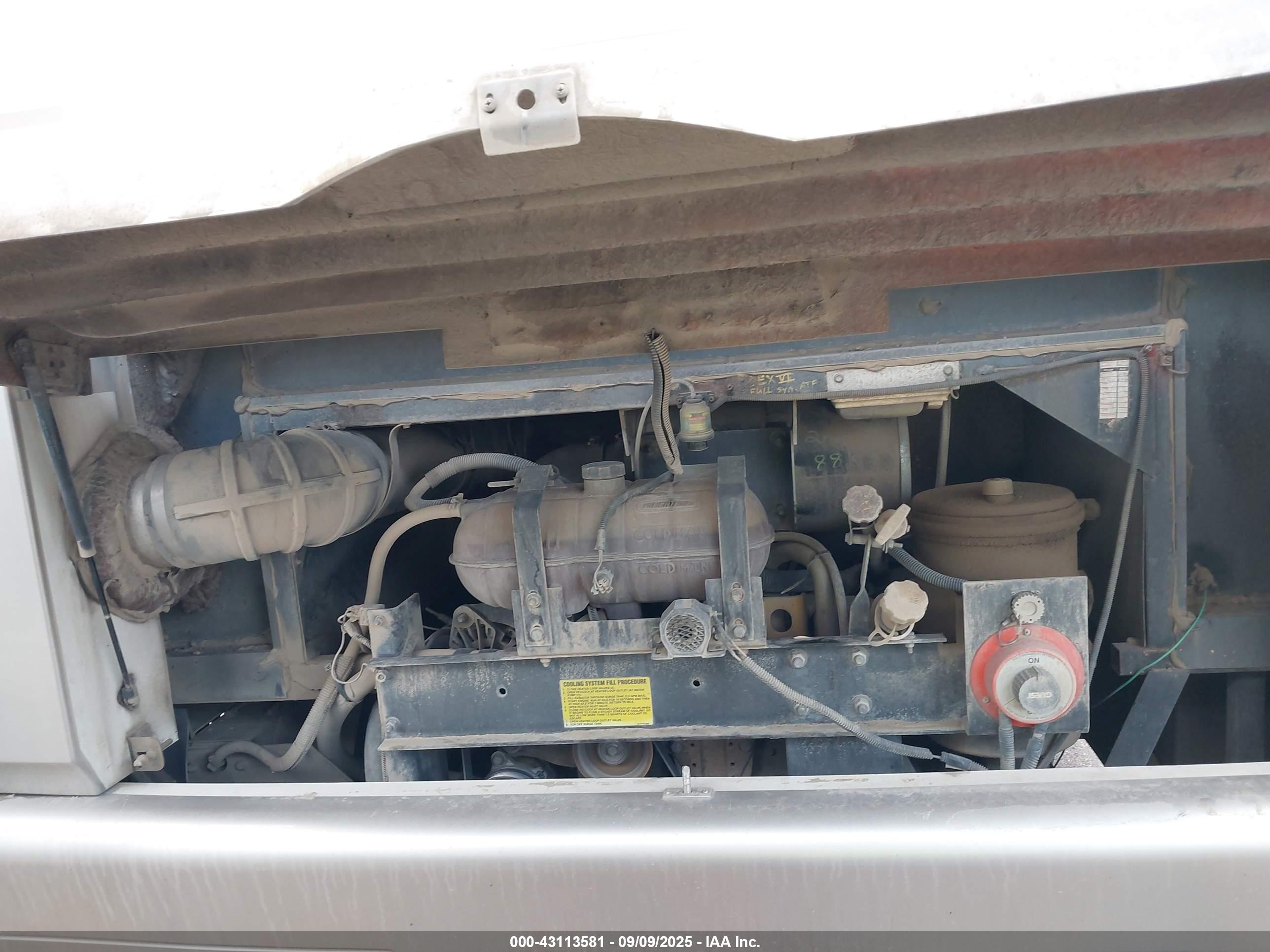 FREIGHTLINER CHASSIS image 10
