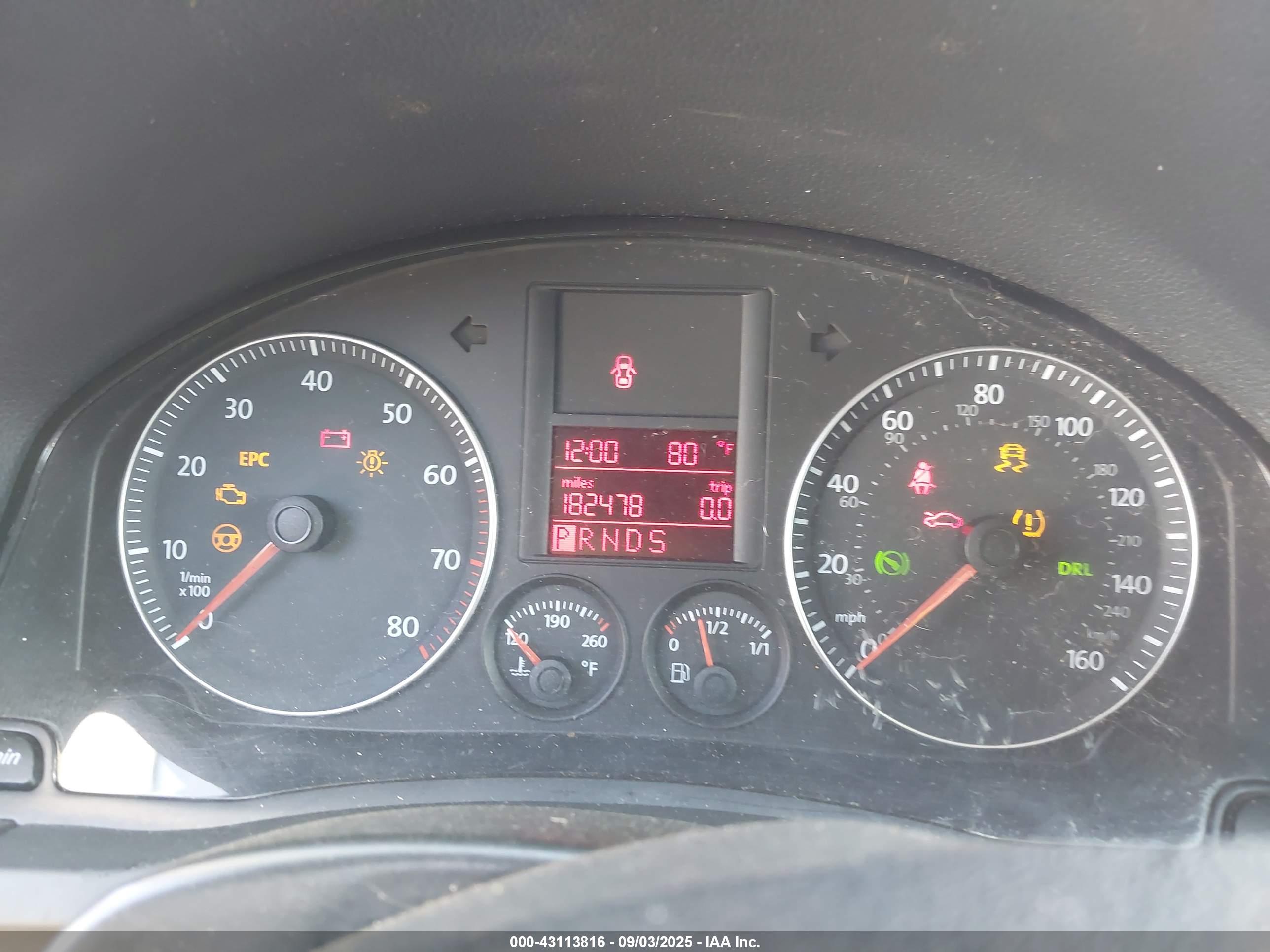 VOLKSWAGEN JETTA image 7