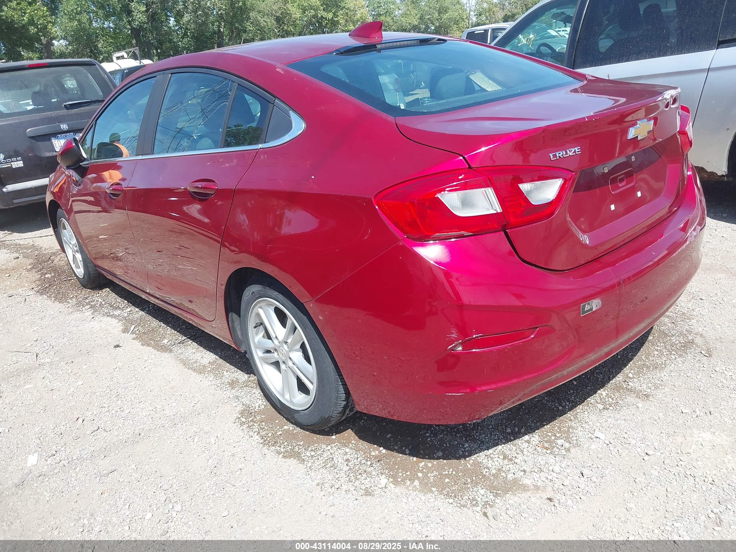CHEVROLET CRUZE image 3