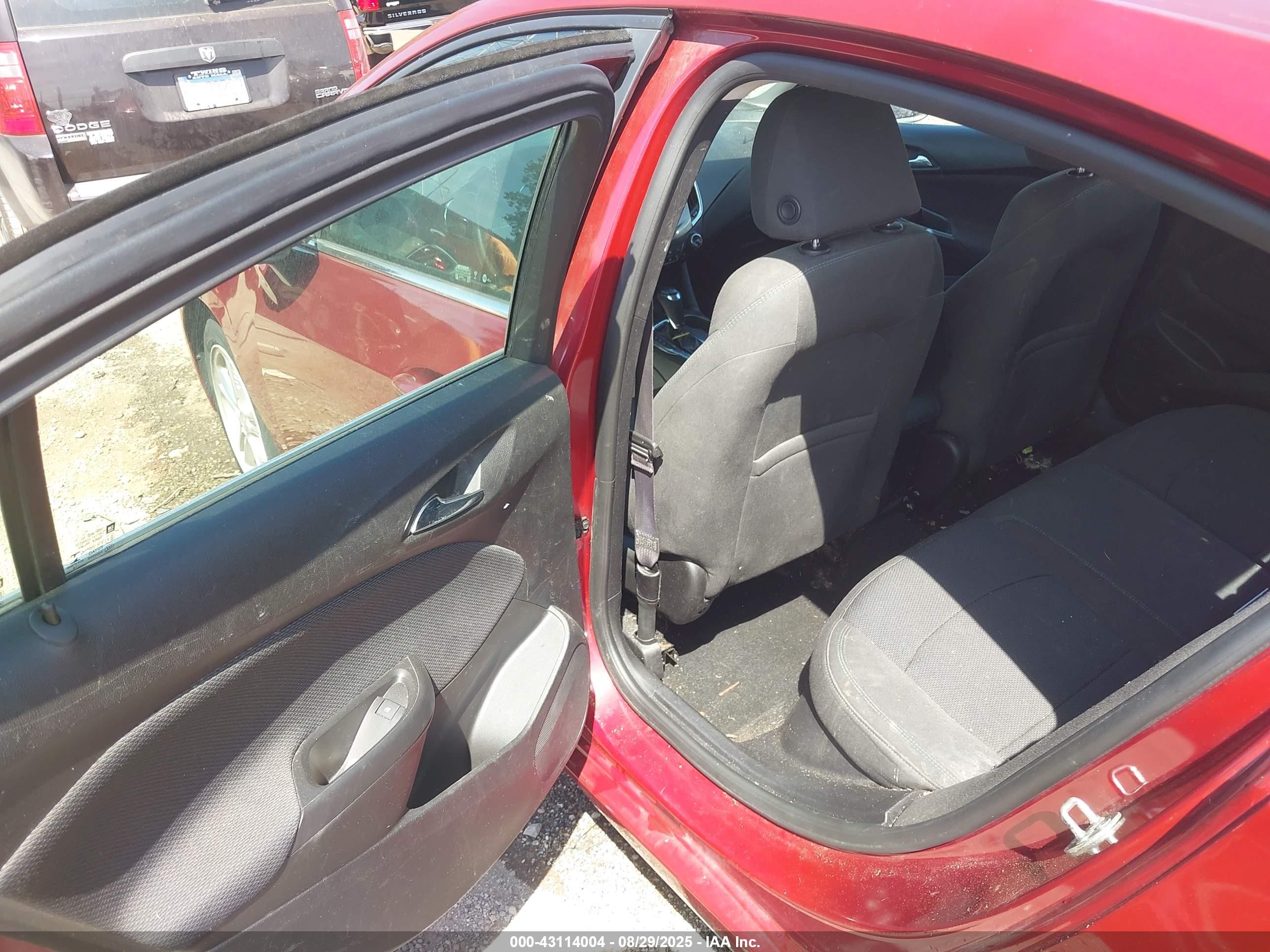 CHEVROLET CRUZE image 8