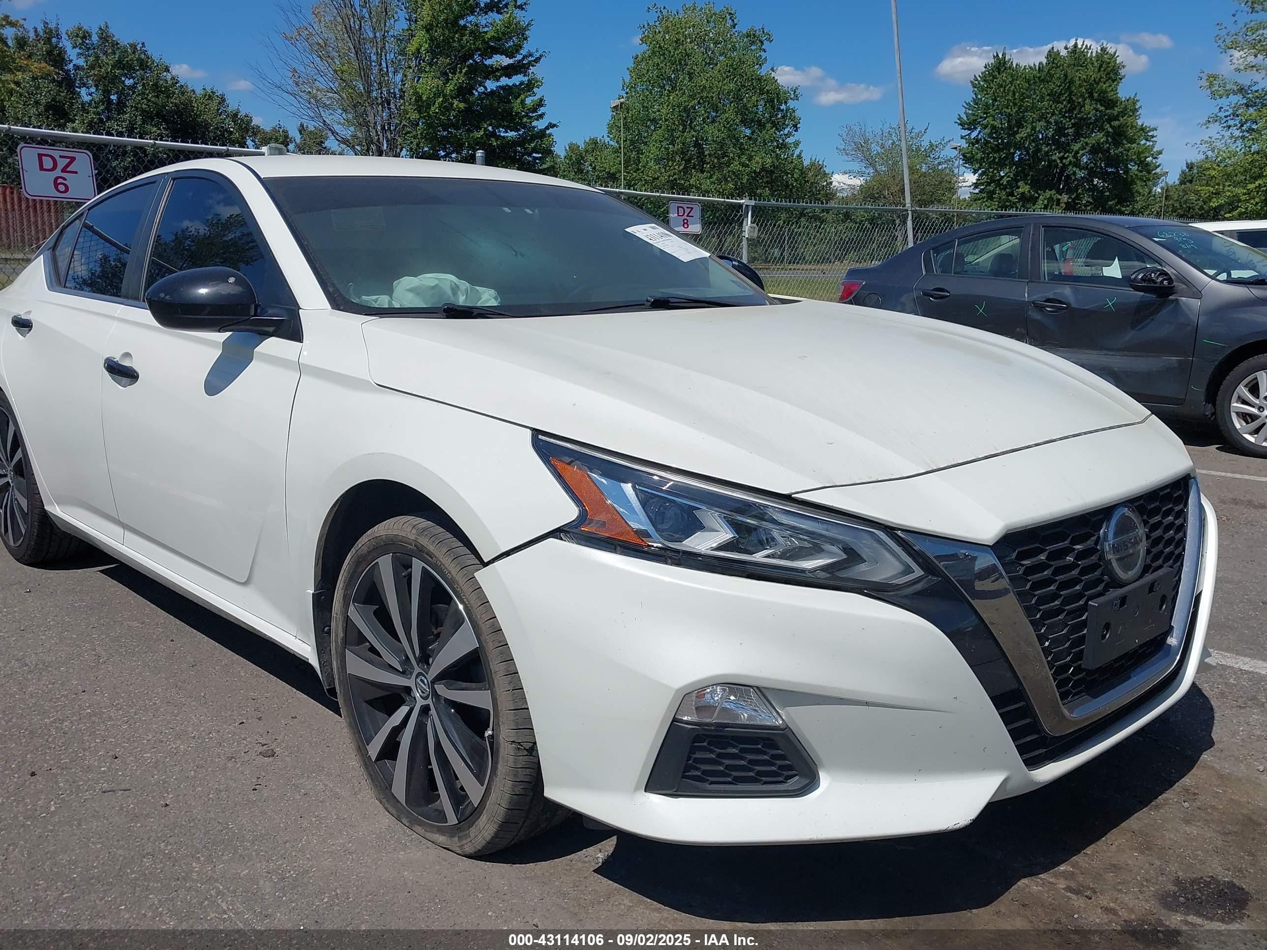 NISSAN ALTIMA image 6