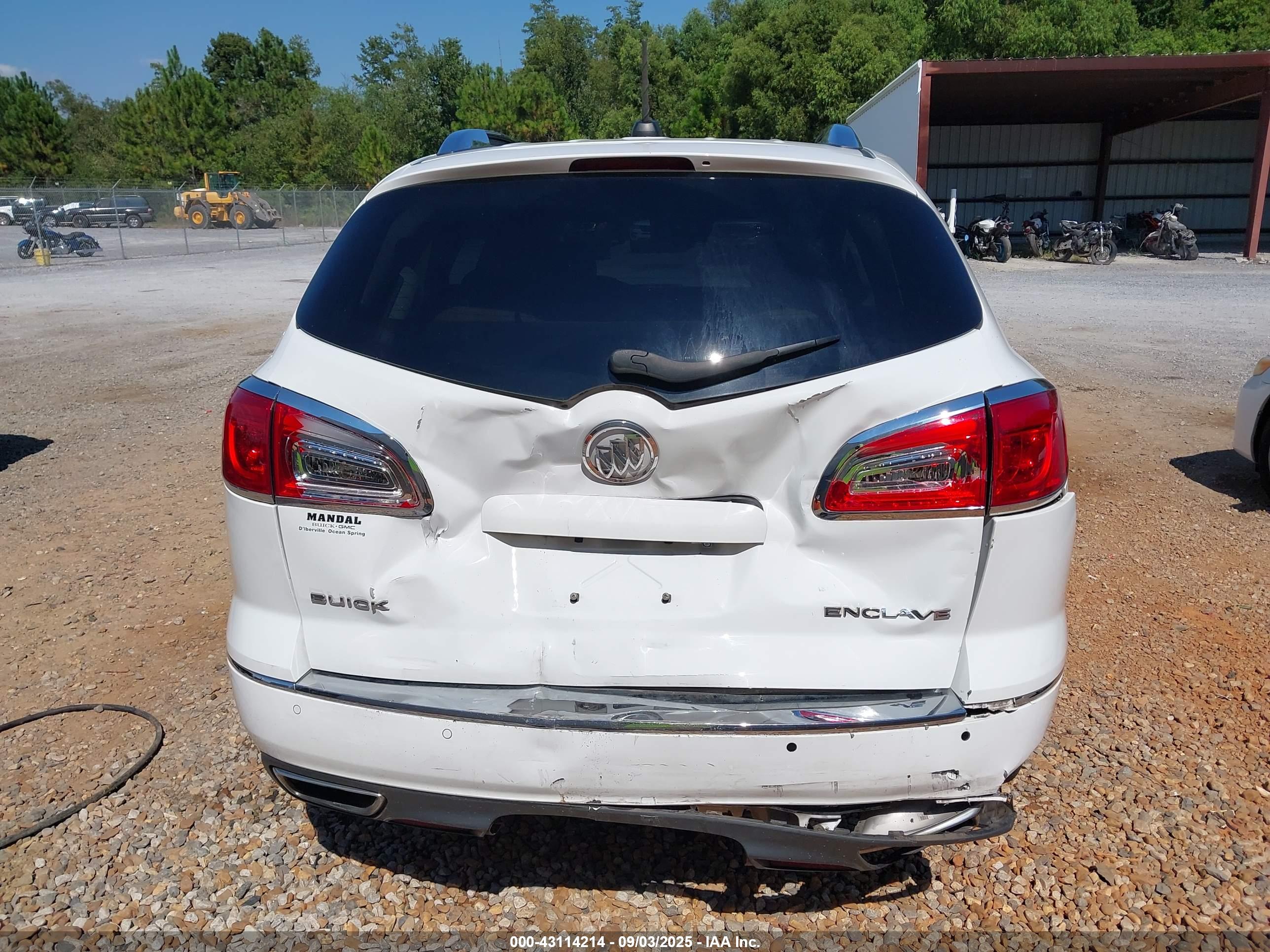 BUICK ENCLAVE image 6